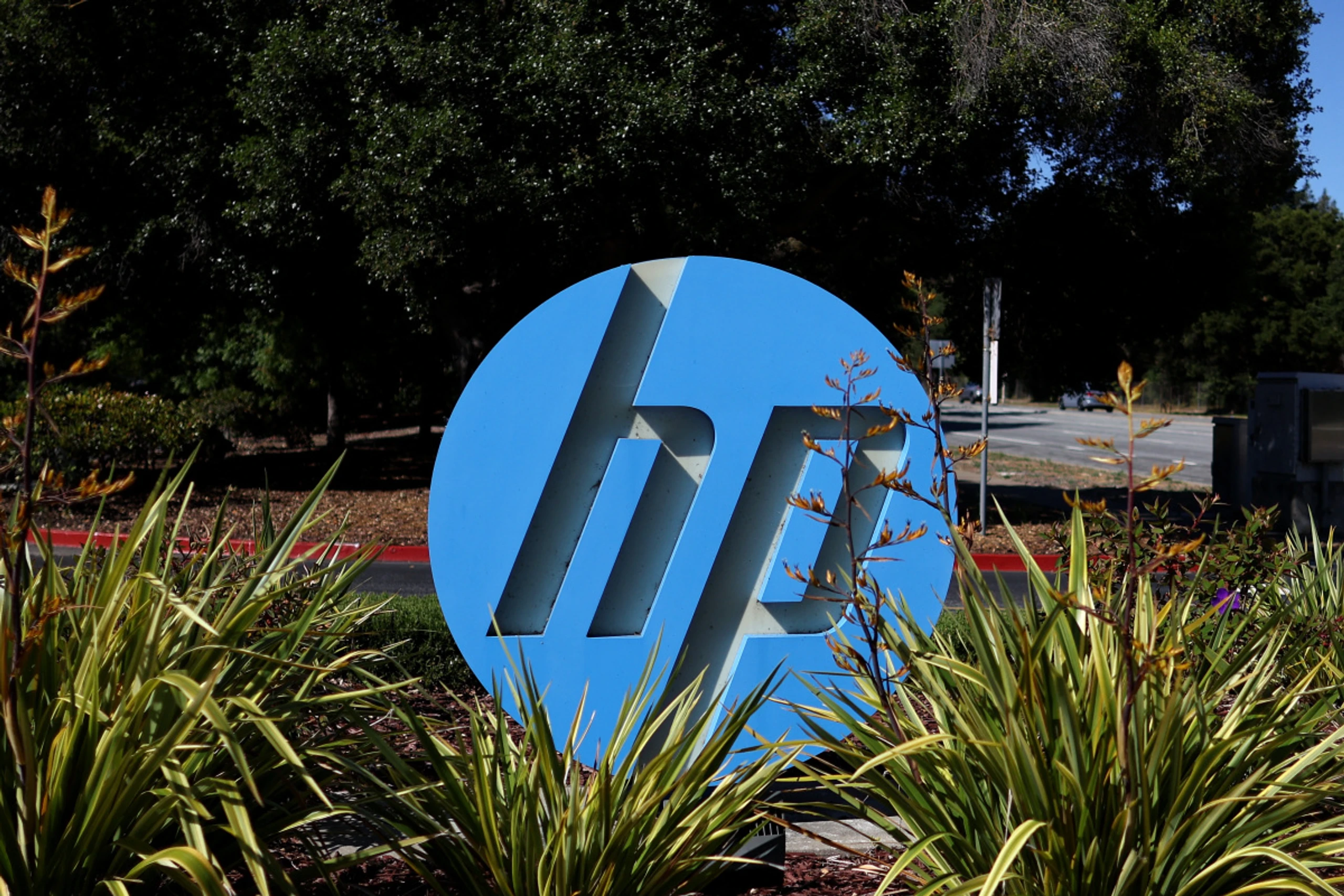 Hewlett Packard profitiert vom Servergeschäft für Firmenkunden