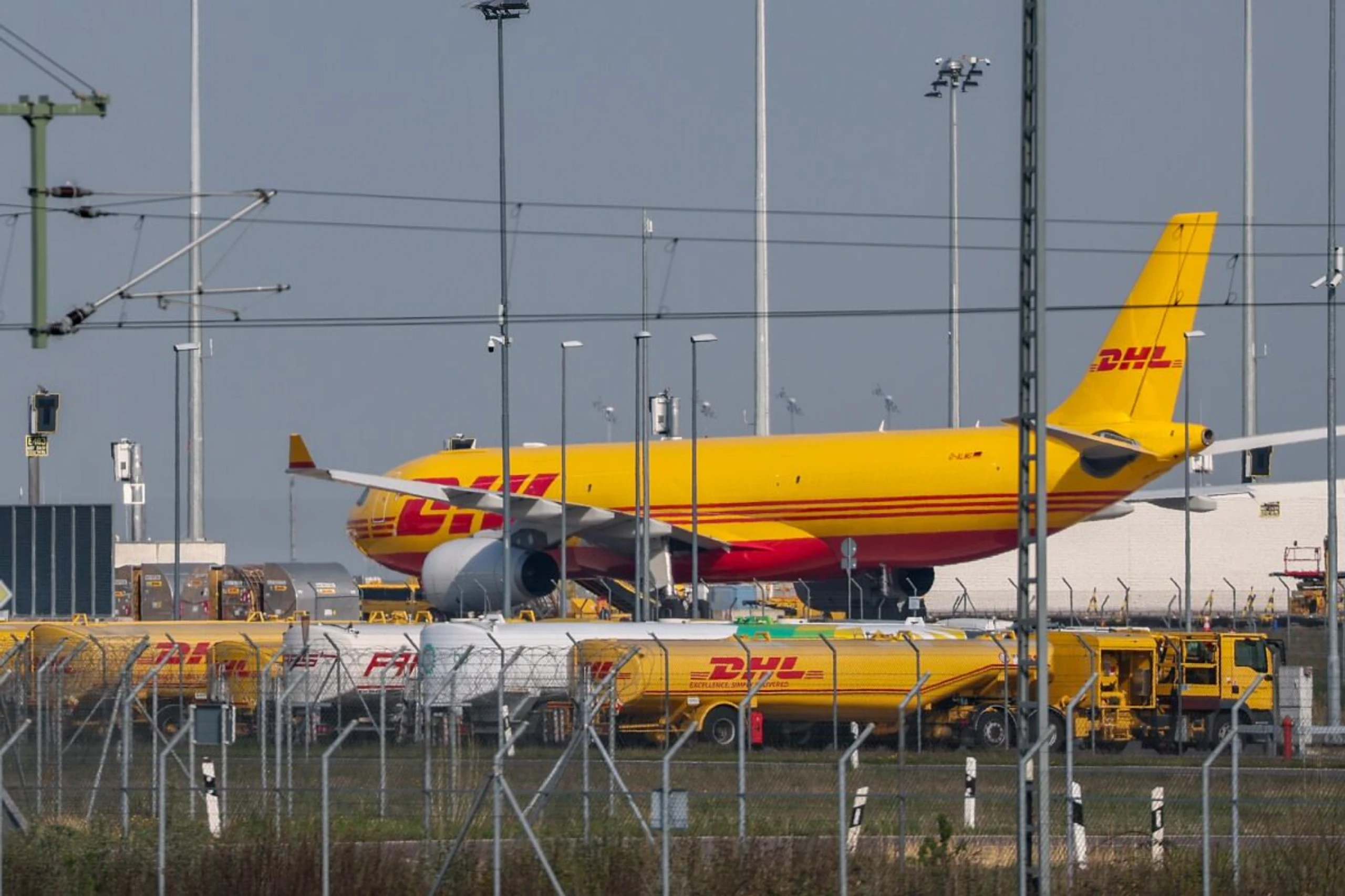 ++ ARCHIVBILD ++ DHL kann Flugrouten bei Bedarf anpassen