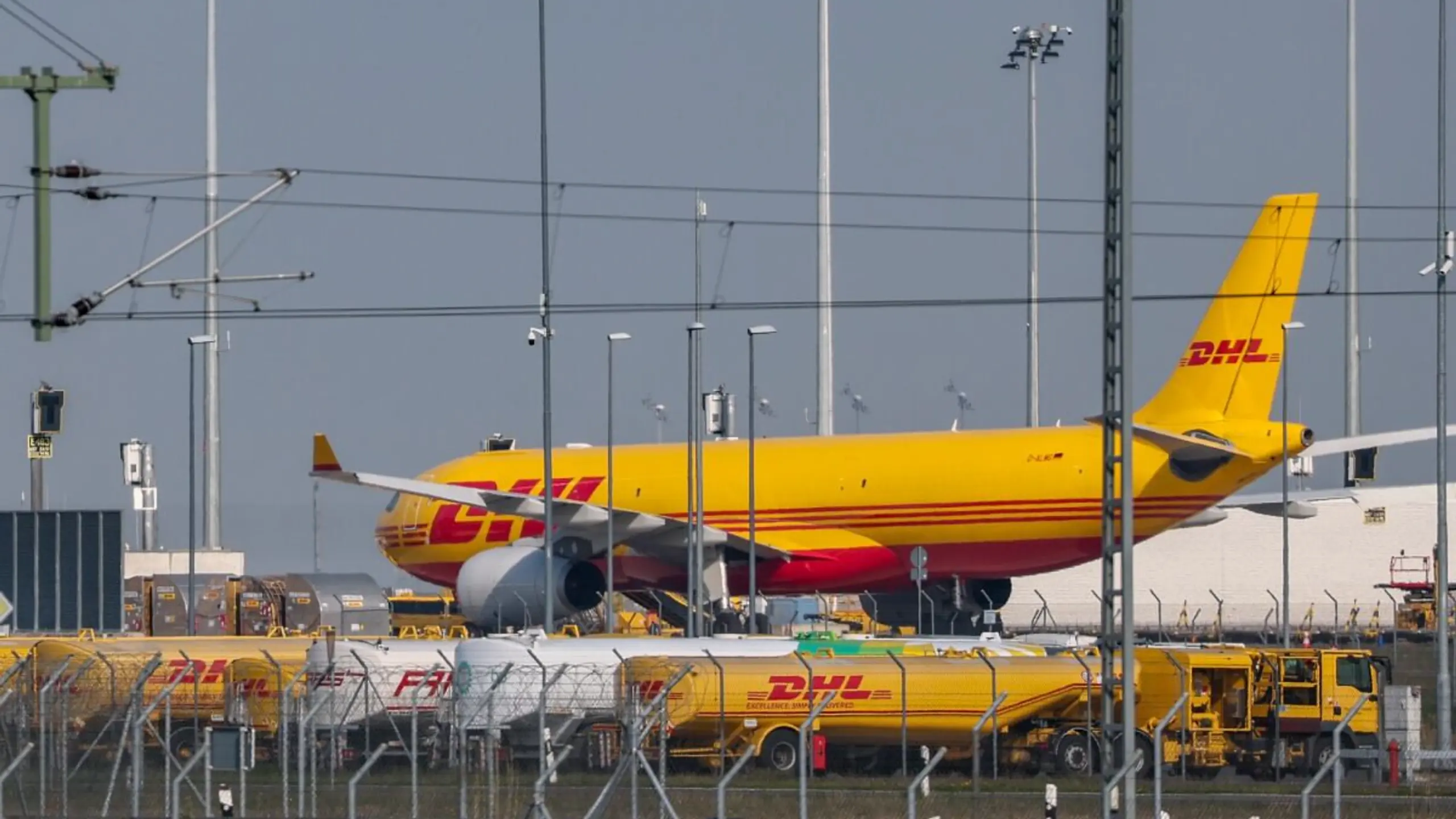 ++ ARCHIVBILD ++ DHL kann Flugrouten bei Bedarf anpassen