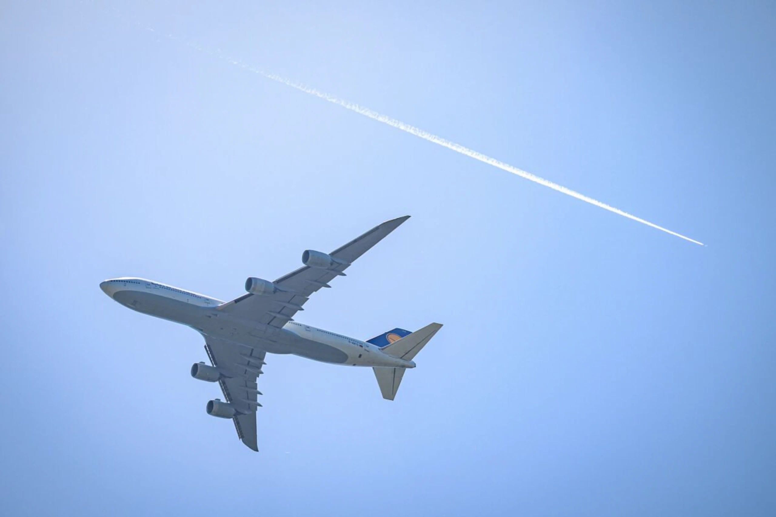 Luftfahrt verursacht etwa 4 Prozent der EU-Treibhausgasemissionen