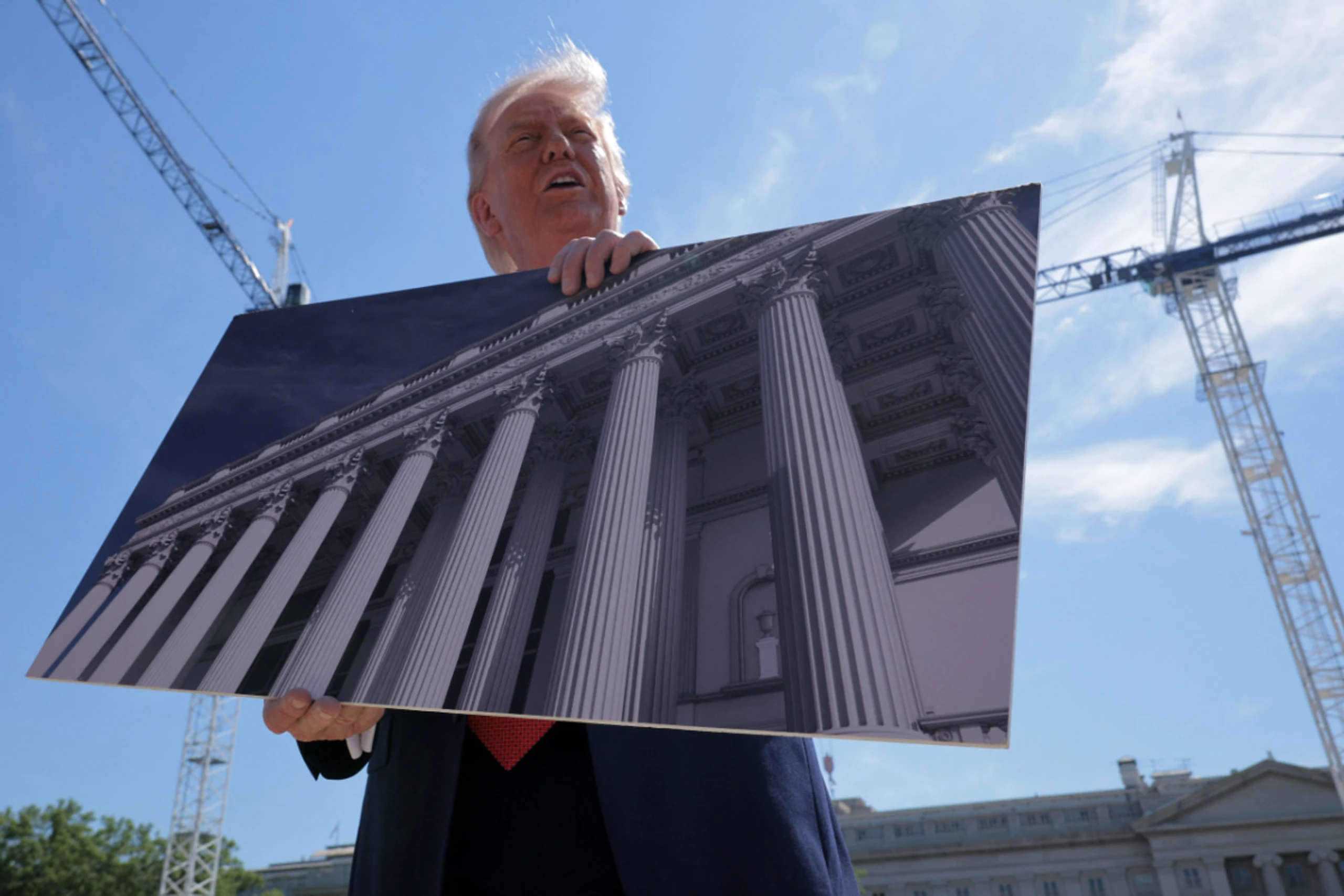 Donald Trump bei einer Präsentation seiner Pläne für einen Ballsaal