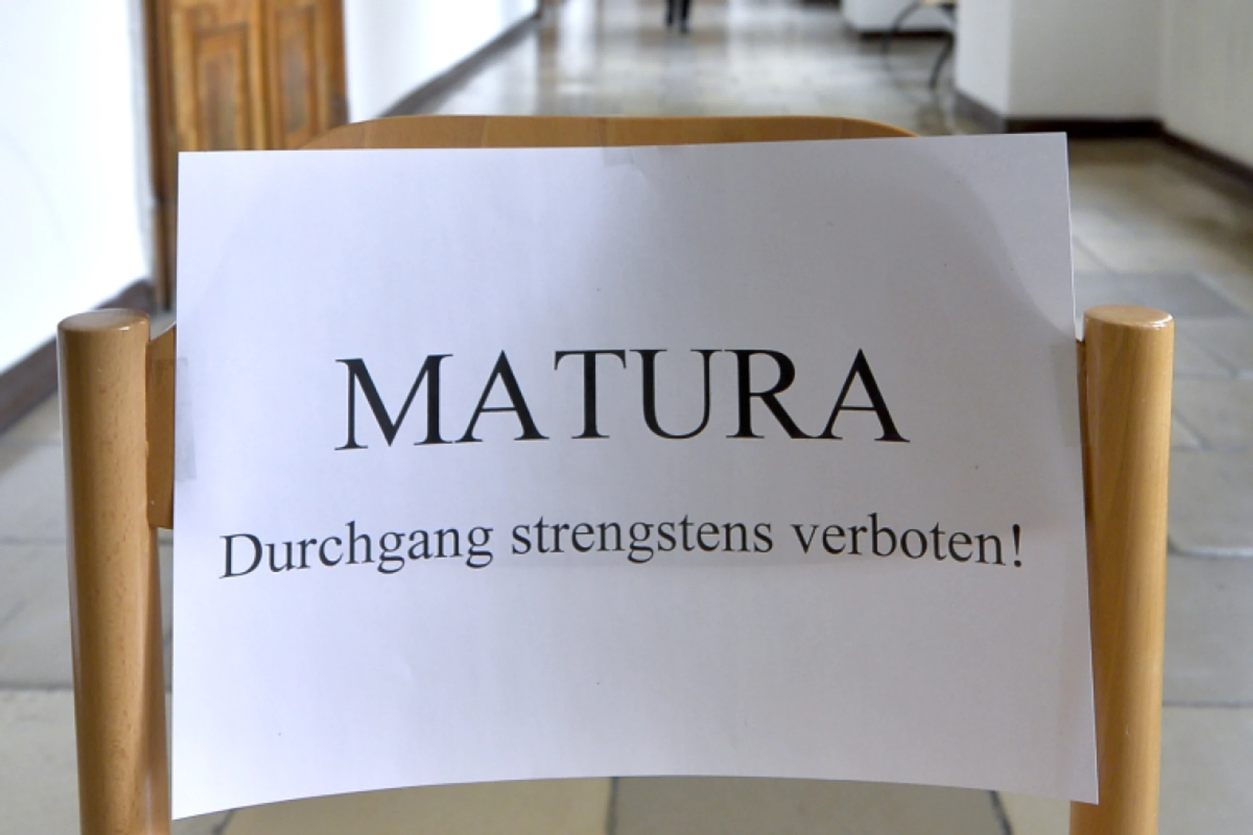 Wer antreten darf, kommt fast immer durch