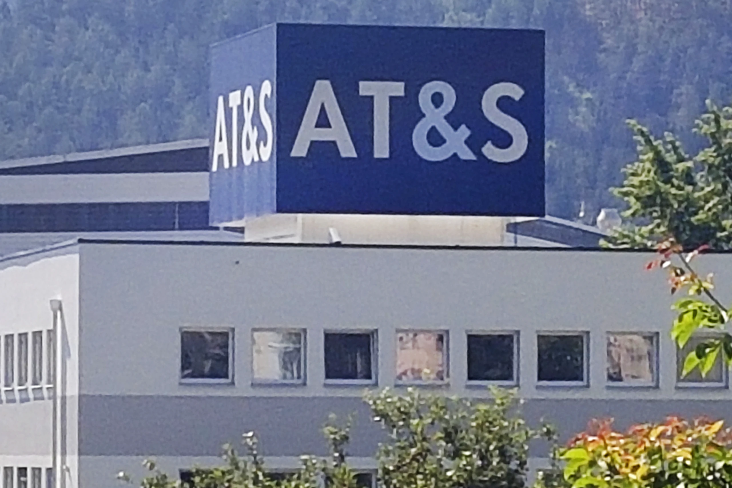 3,86 Prozent über Aktien, 0,27 Prozent über andere Finanzinstrumente