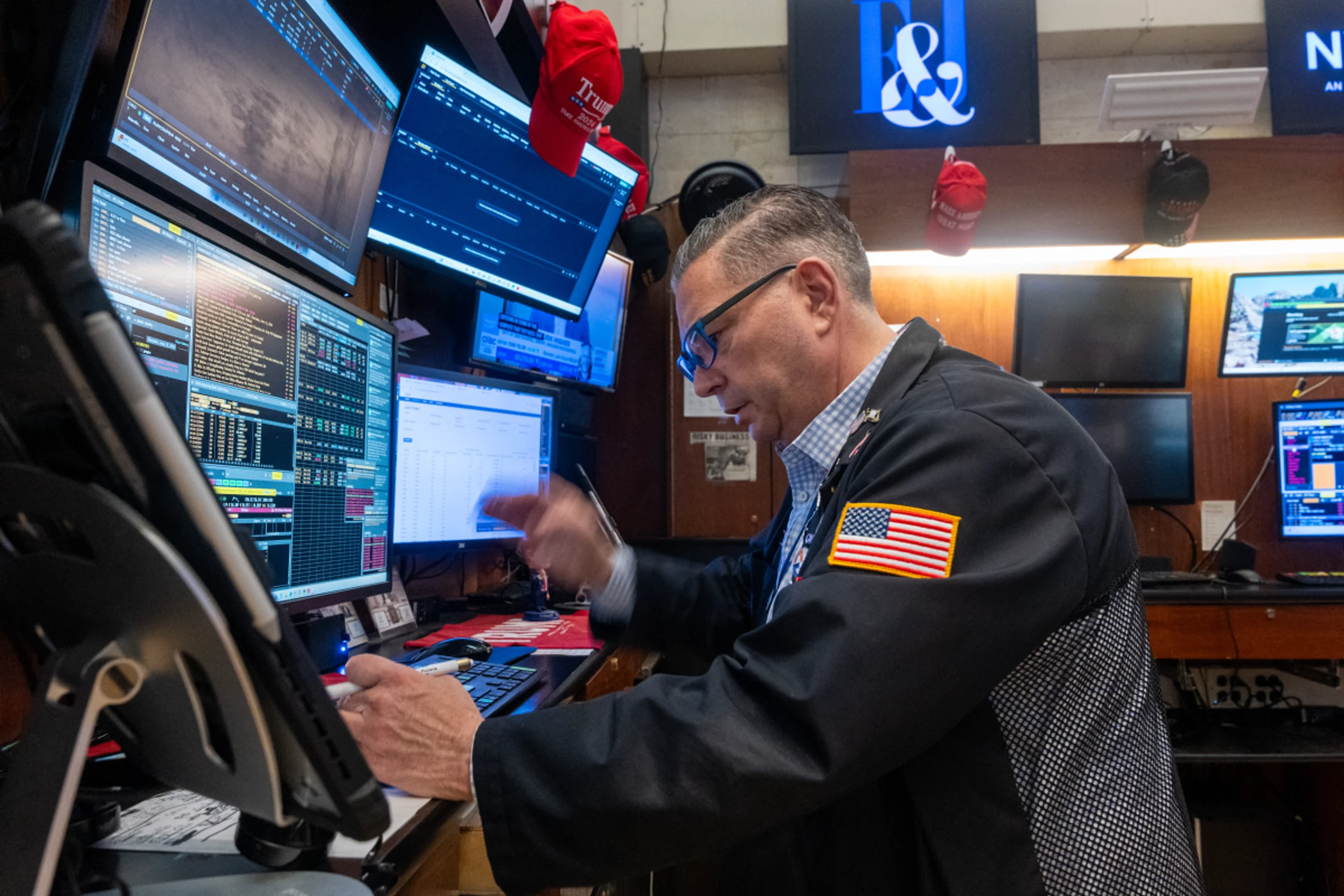 Nasdaq tiefrot nach Verkaufswelle in Asien