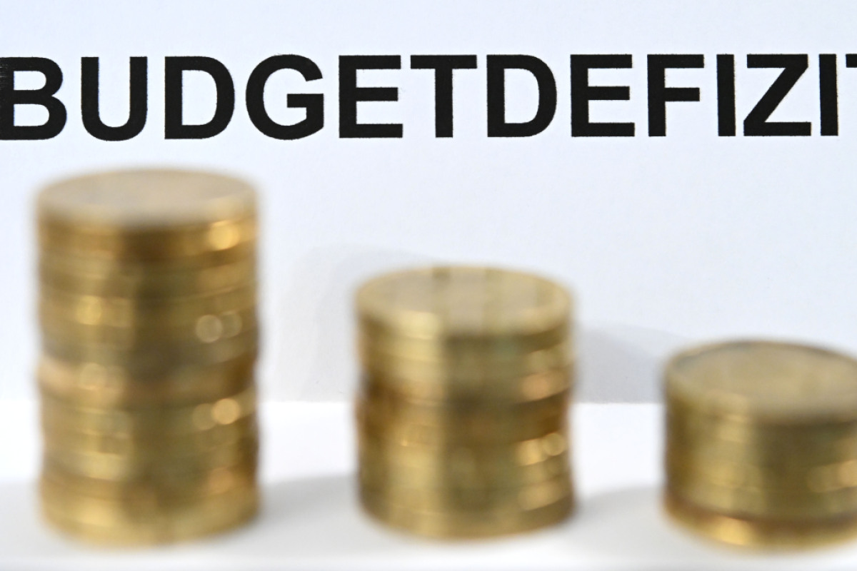 Budgetdefizit bleibt über der angepeilten 3-Prozent-Marke
