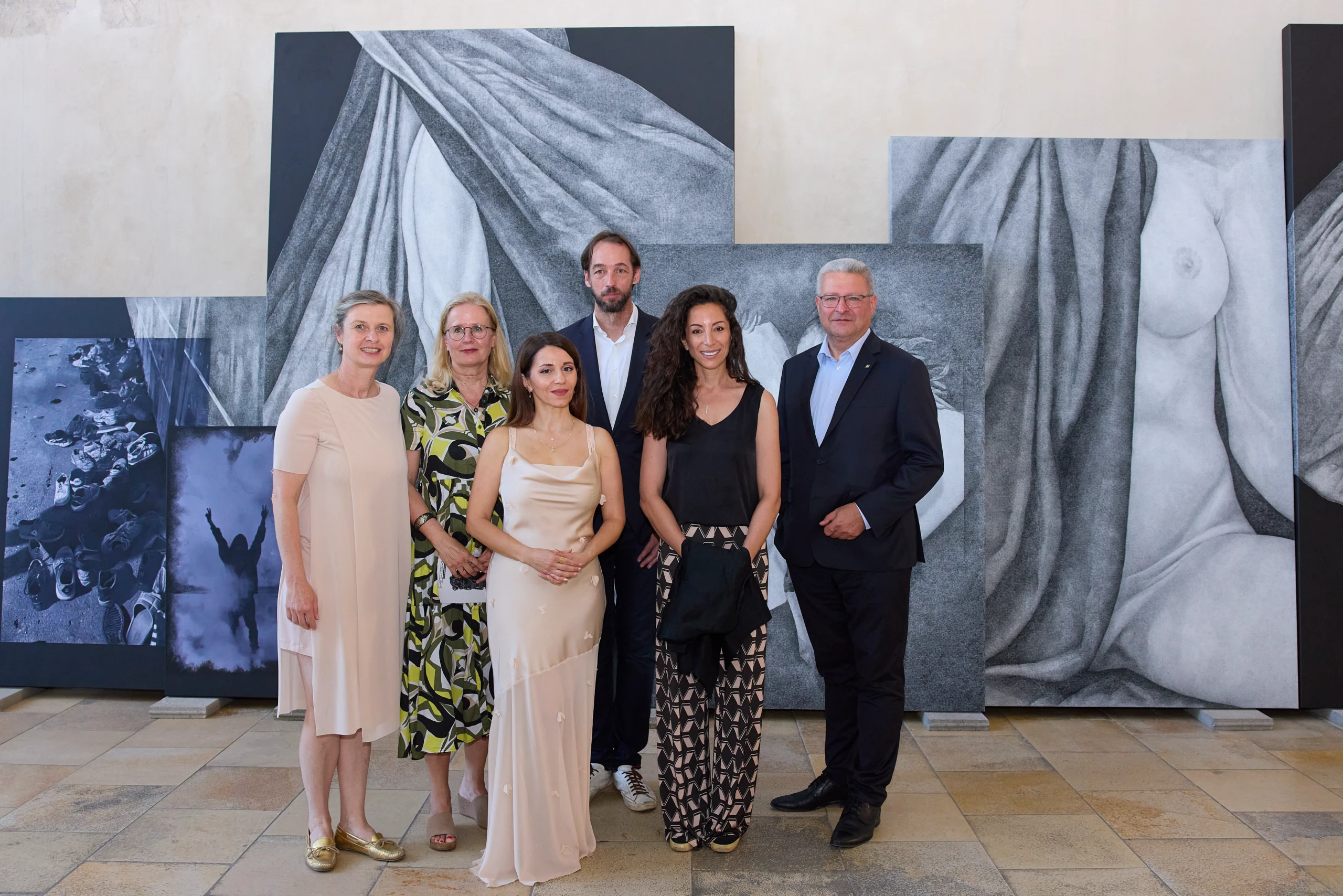Hoffnung als künstlerischer Widerstand: Soli Kiani eröffnet Ausstellung in Krems