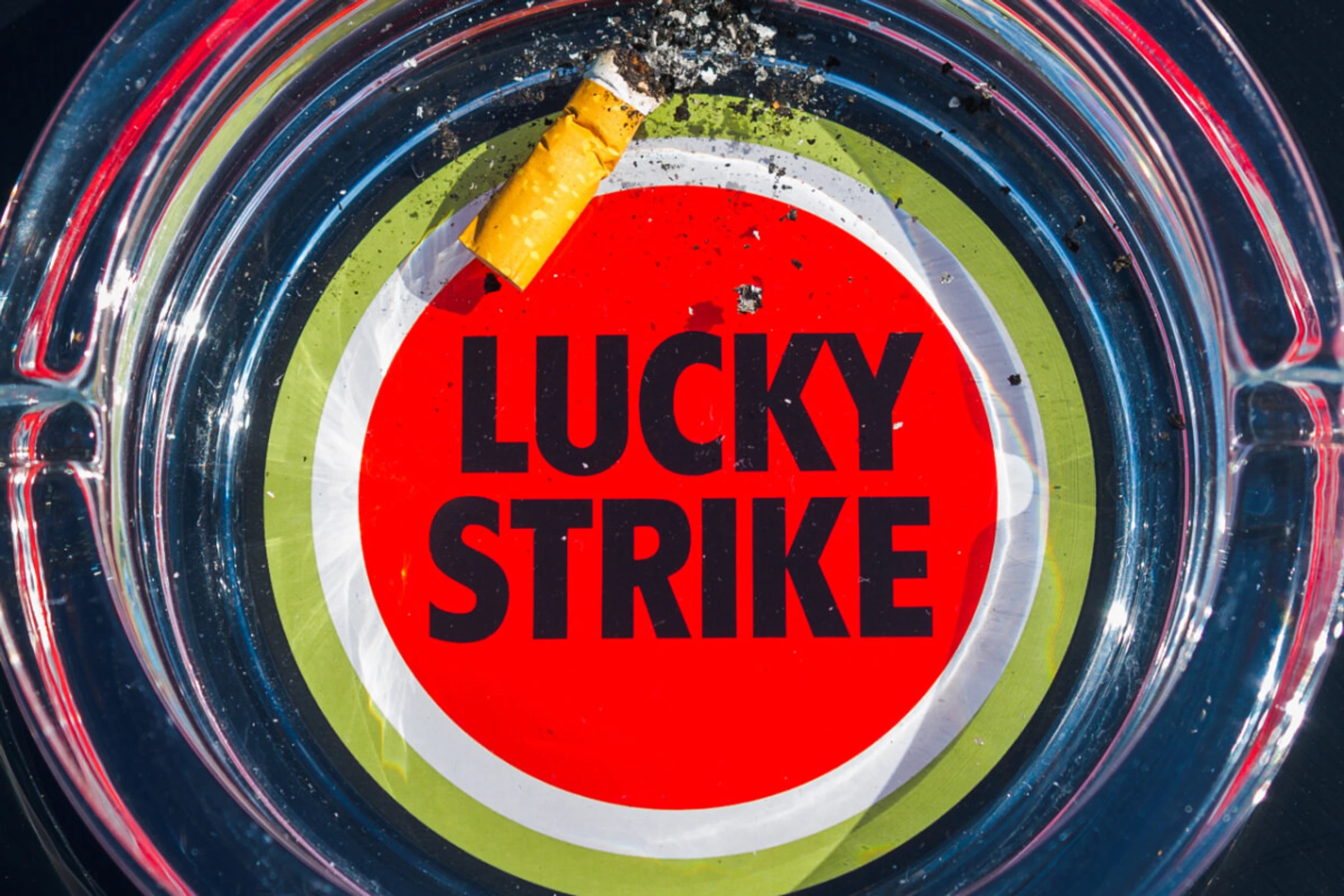Jede fünfte Stelle soll beim "Lucky Strike"-Mutterkonzern wegfallen