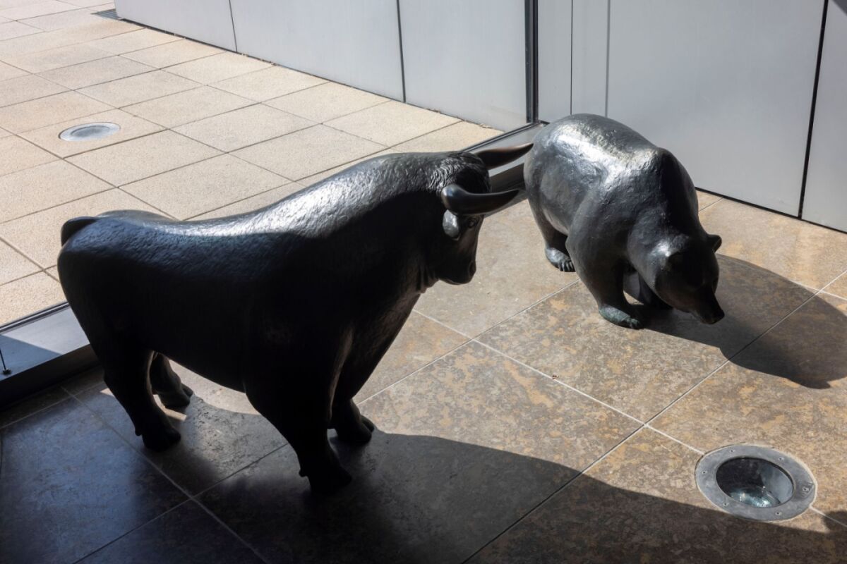 ++ ARCHIVBILD ++ Bulle und Bär sind im Moment noch ruhig
