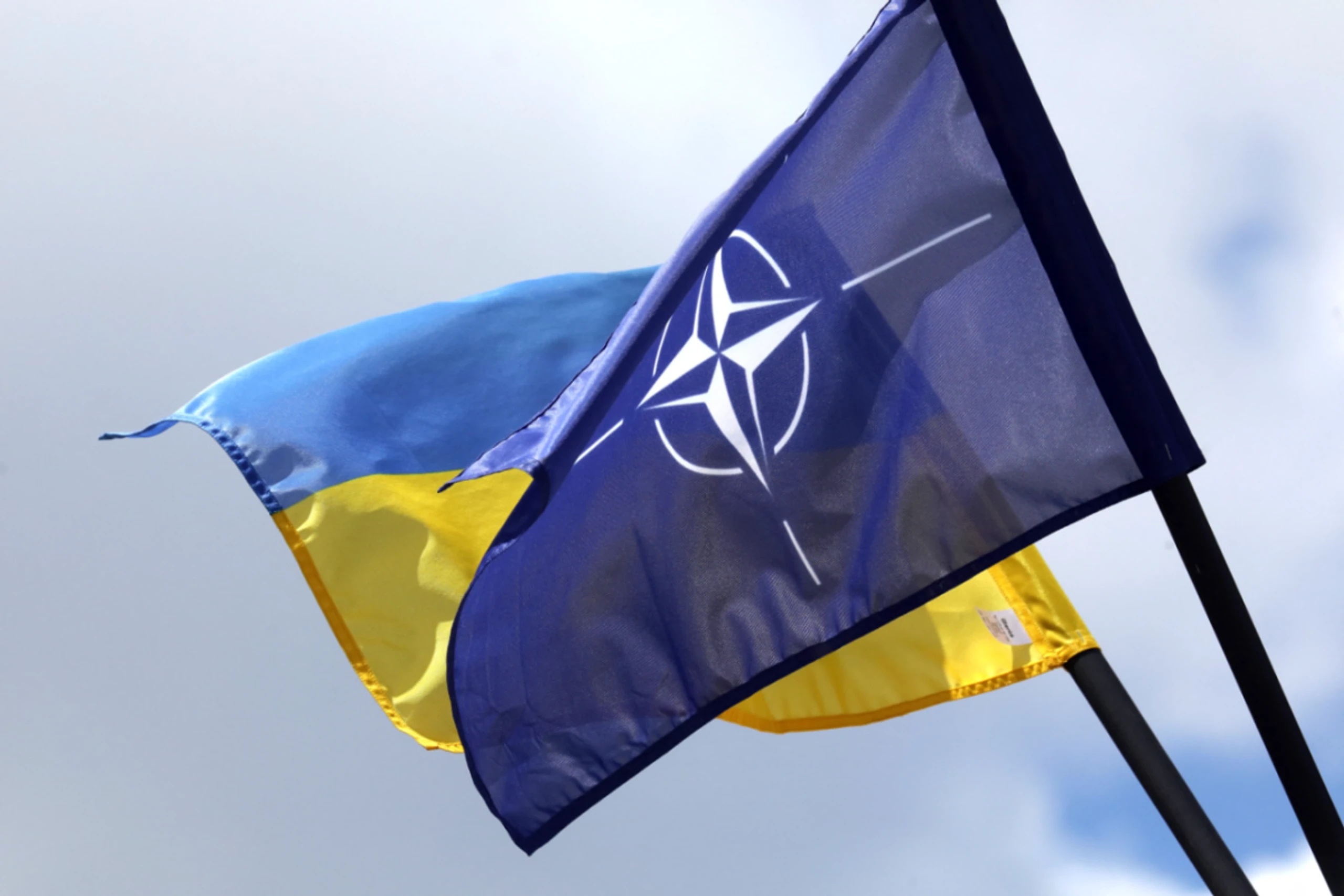 Ukraine soll von NATO milliardenschwere Militärhilfen bekommen