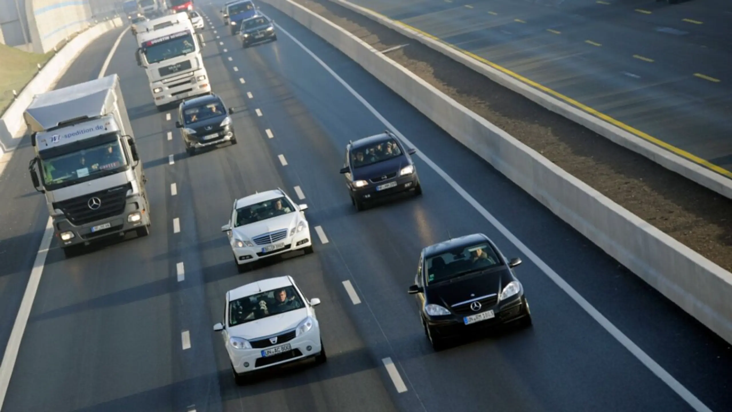 © APA/APA/dpa/Marius Becker ++ ARCHIVBILD ++ Erleichterungen für Autofahrer am Weg