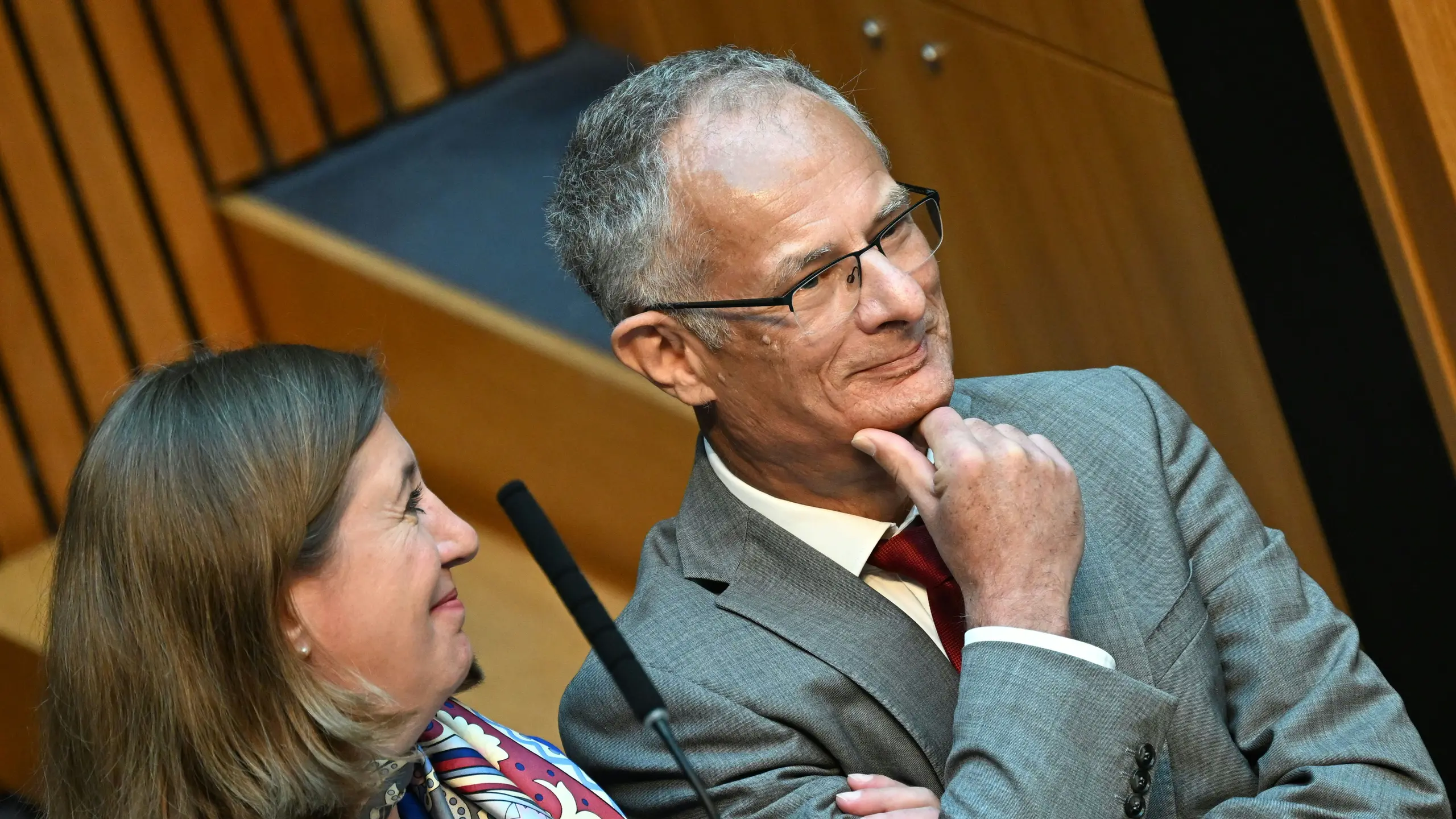 © APA/Helmut Fohringer Staatssekretärin Barbara Eibinger-Miedl (ÖVP) und Finanzminister Markus Marterbauer (SPÖ)