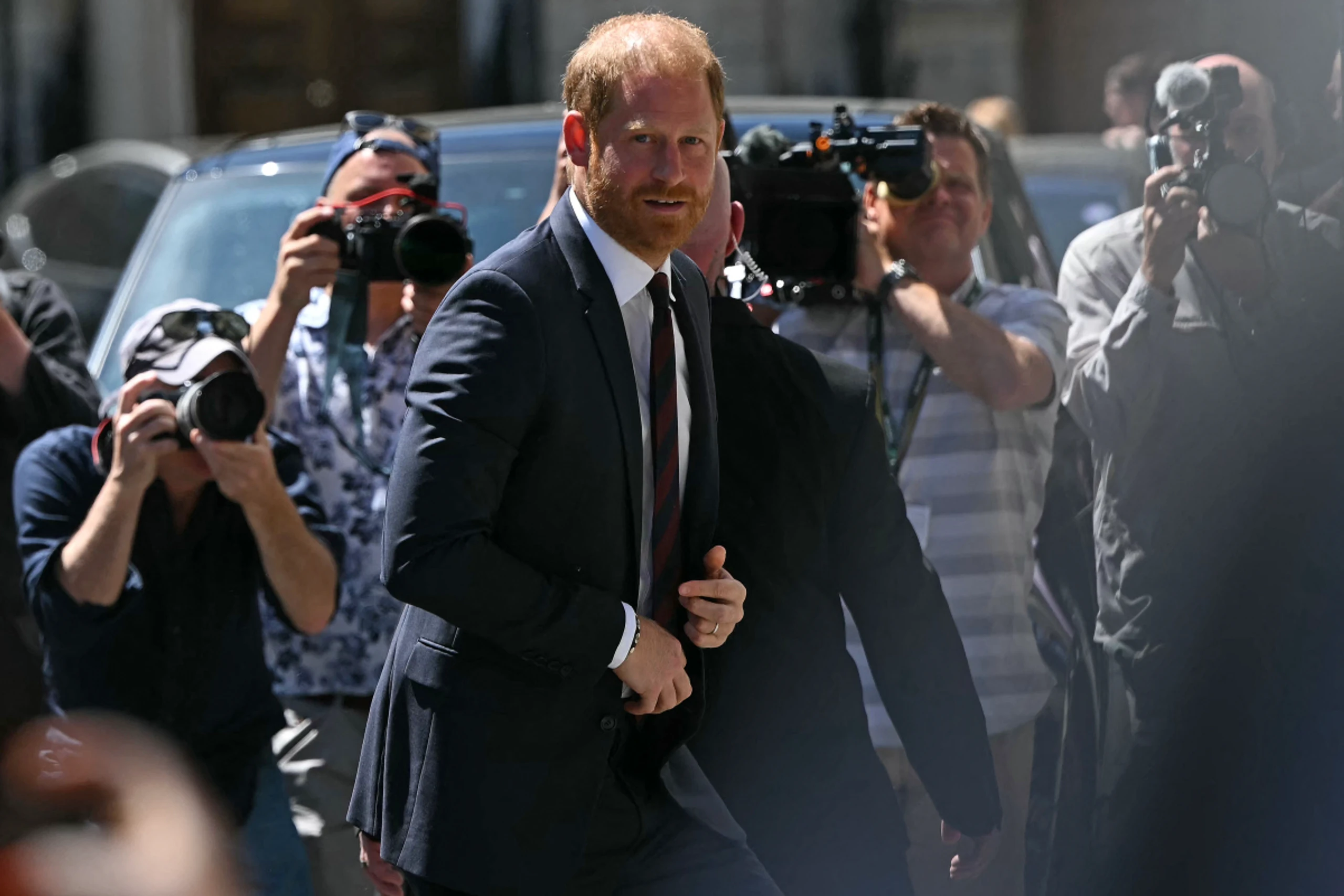 Harry sagte persönlich in dem Prozess aus