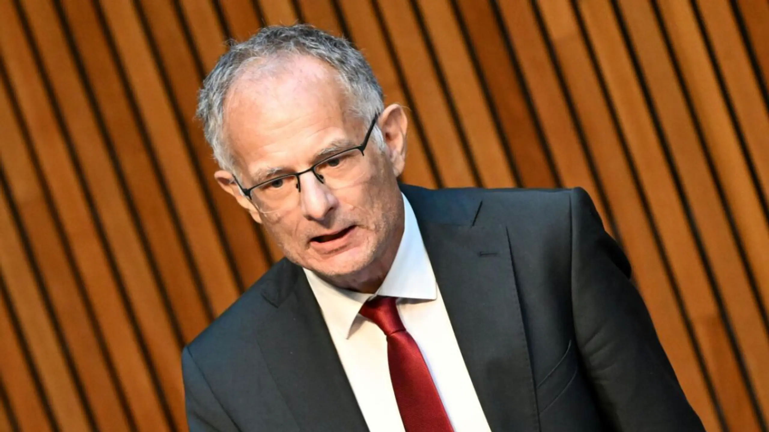 © APA/APA/HELMUT FOHRINGER/HELMUT FOHRINGER Finanzminister Marterbauer (SPÖ) begibt sich in Krebs-Behandlung