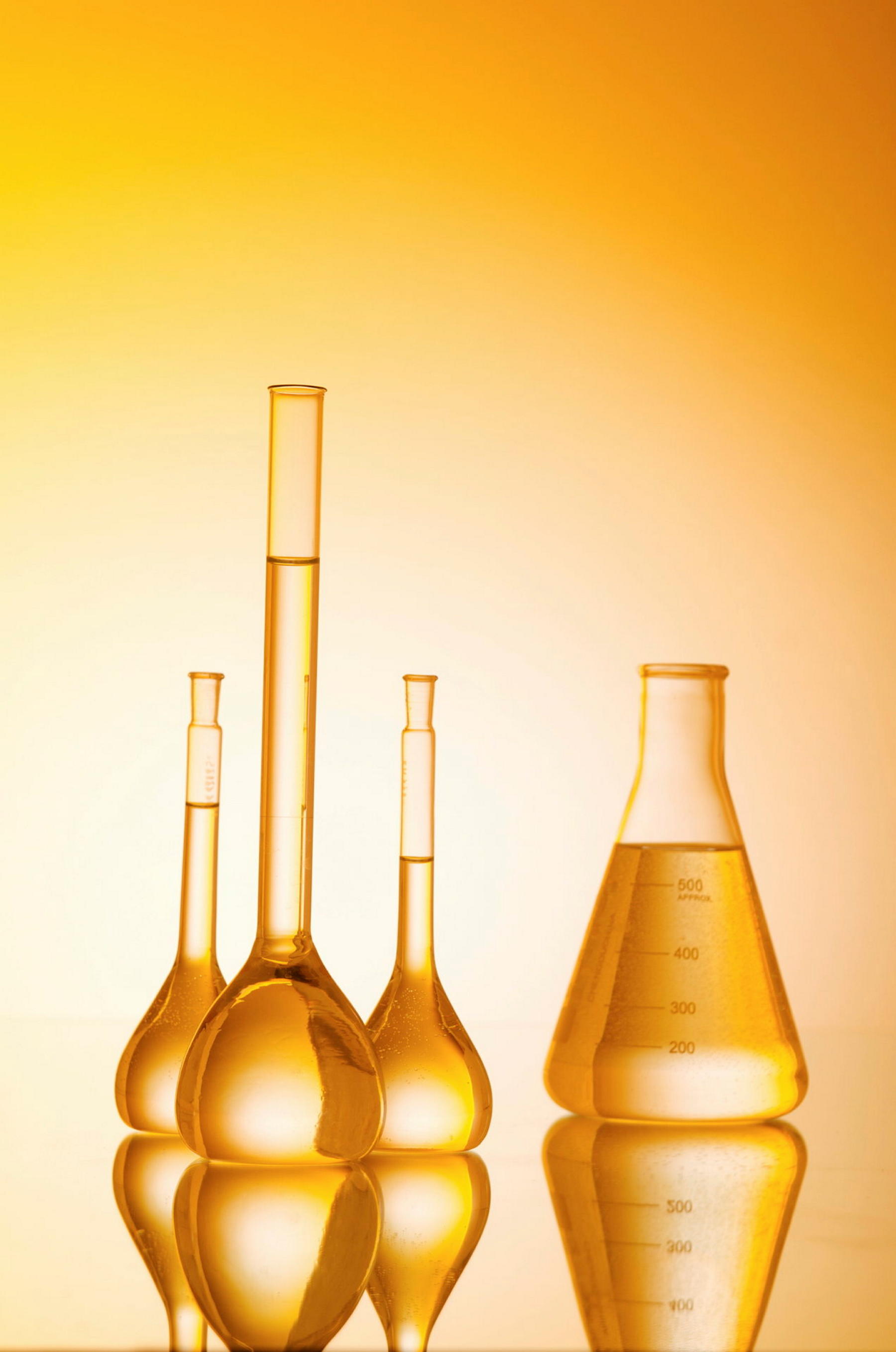 Stockfoto von gelben Reagenzgläsern