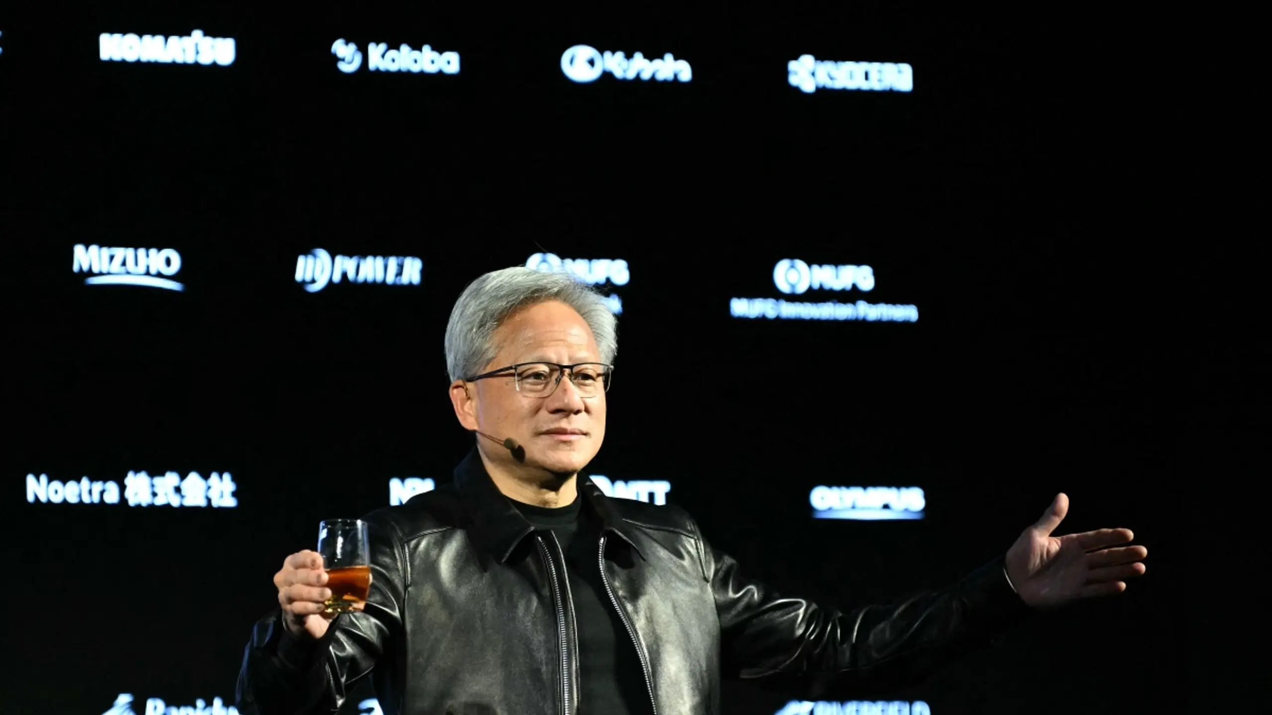 Huang: "Dank KI werden Roboter intelligent und anpassungsfähig"