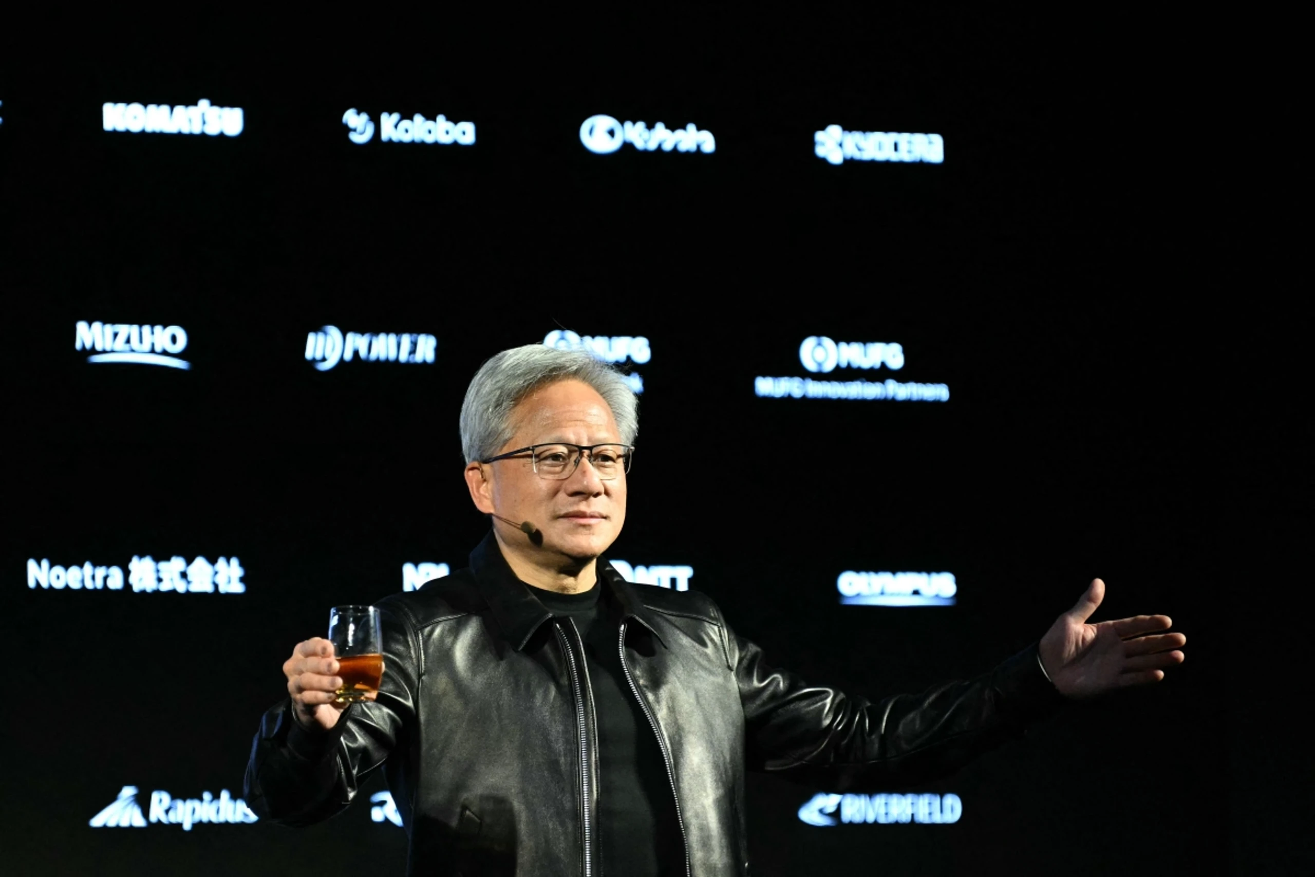 Huang: "Dank KI werden Roboter intelligent und anpassungsfähig"