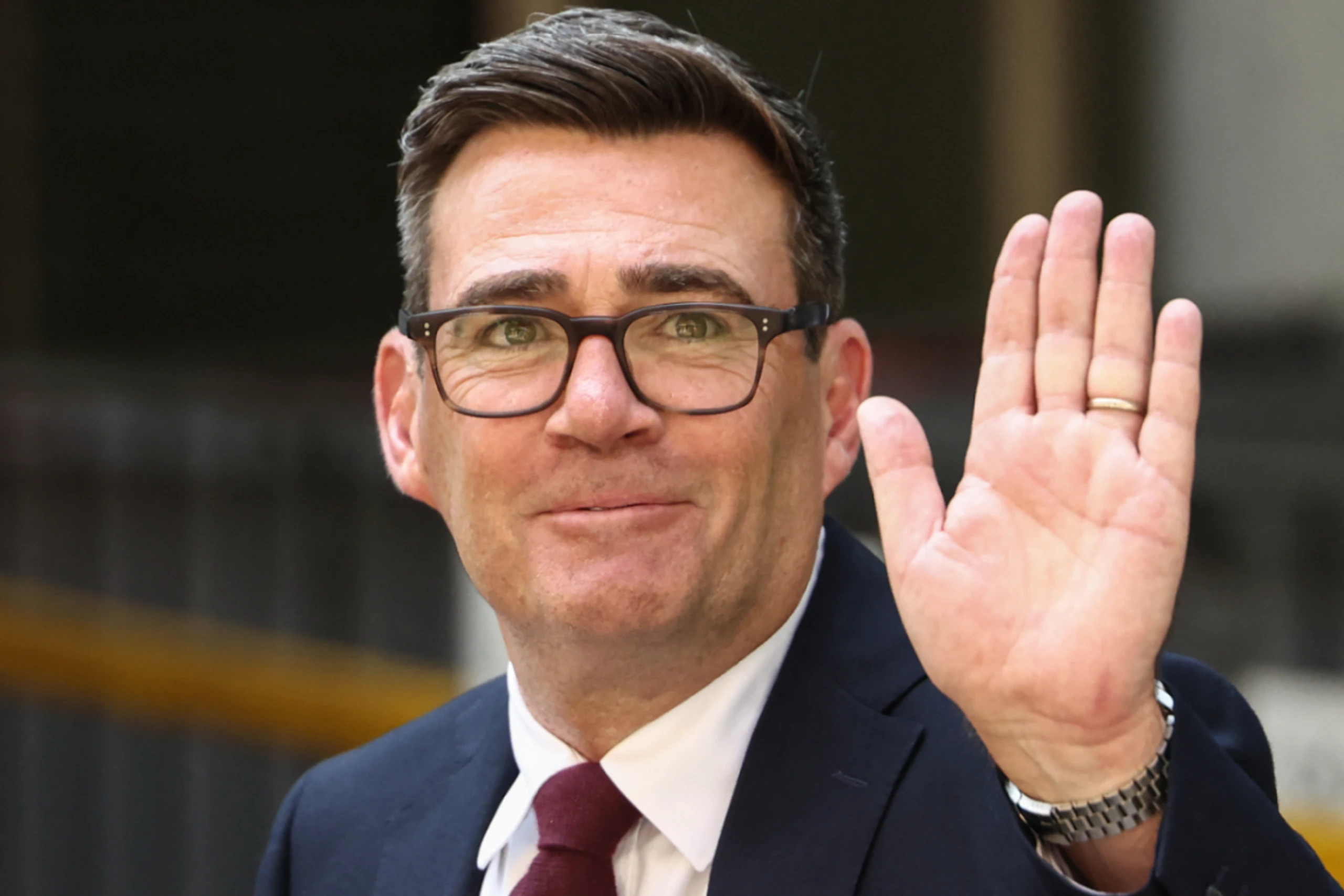 Neuer Labour-Chef Andy Burnham zieht in Downing Street 10 ein