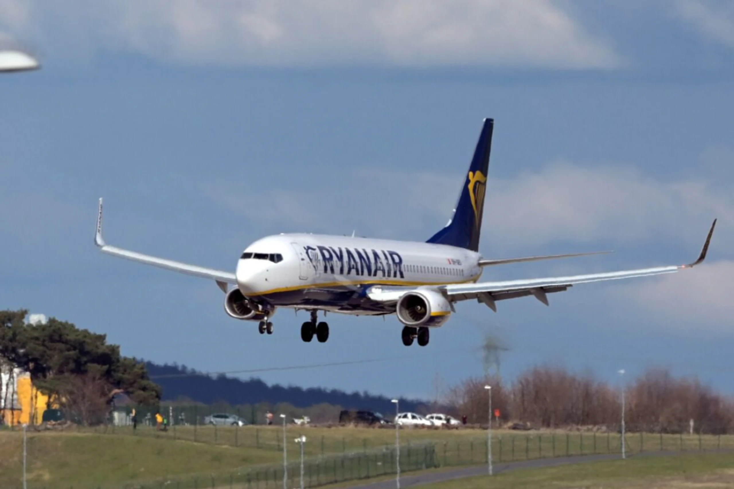 ++ ARCHIVBILD ++ 5 Flugzeuge werden auf andere Flughäfen verlagert