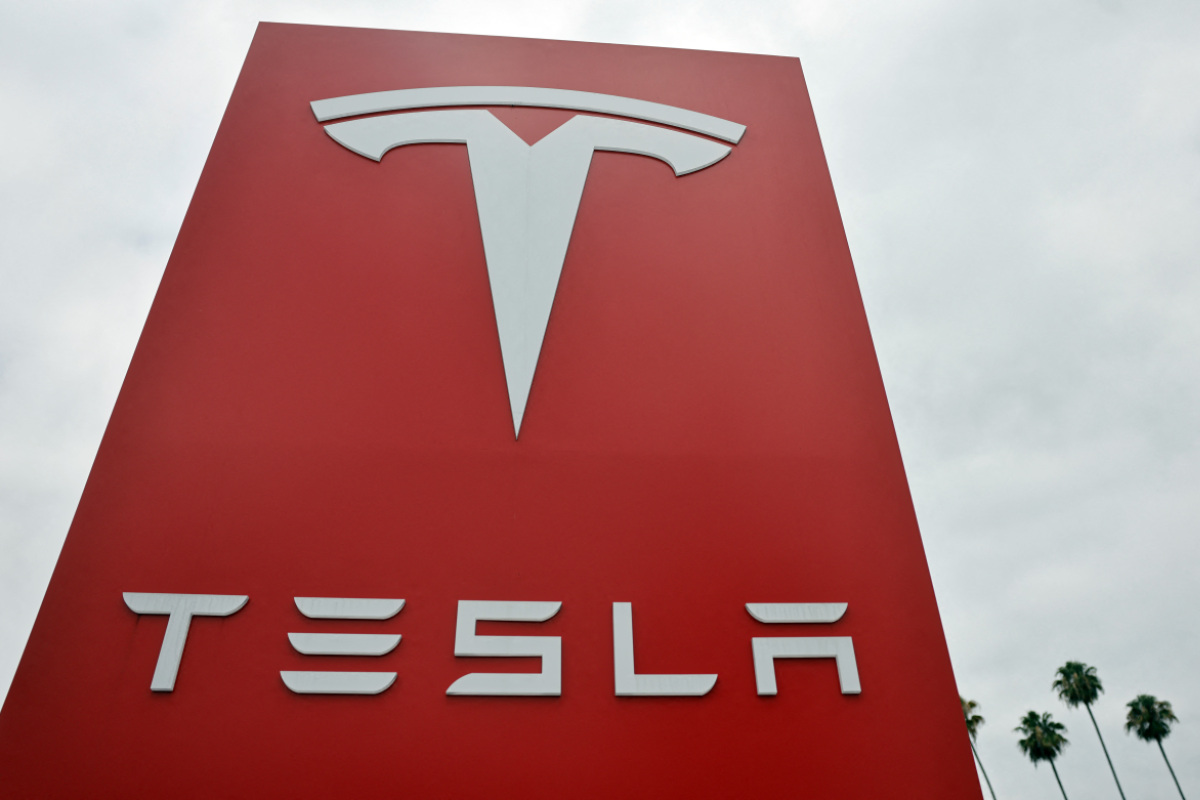 Tesla kam auf 33 Cent Gewinn pro Aktie