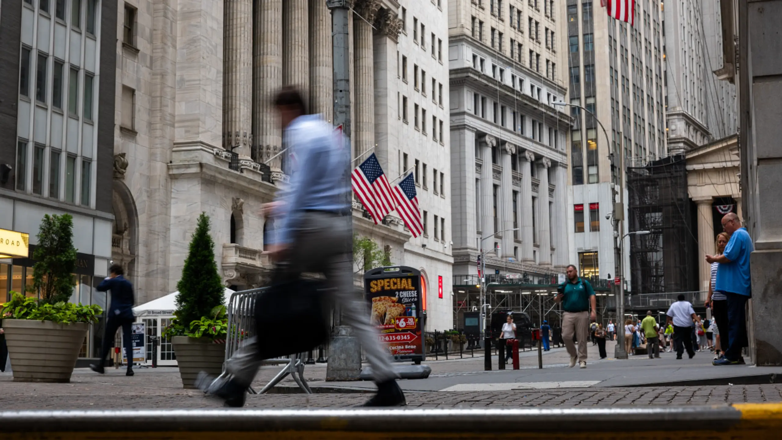 © APA/APA/GETTY IMAGES NORTH AMERICA/SPENCER PLATT Tech-Giganten im Fokus nach Zahlenvorlage am Vorabend