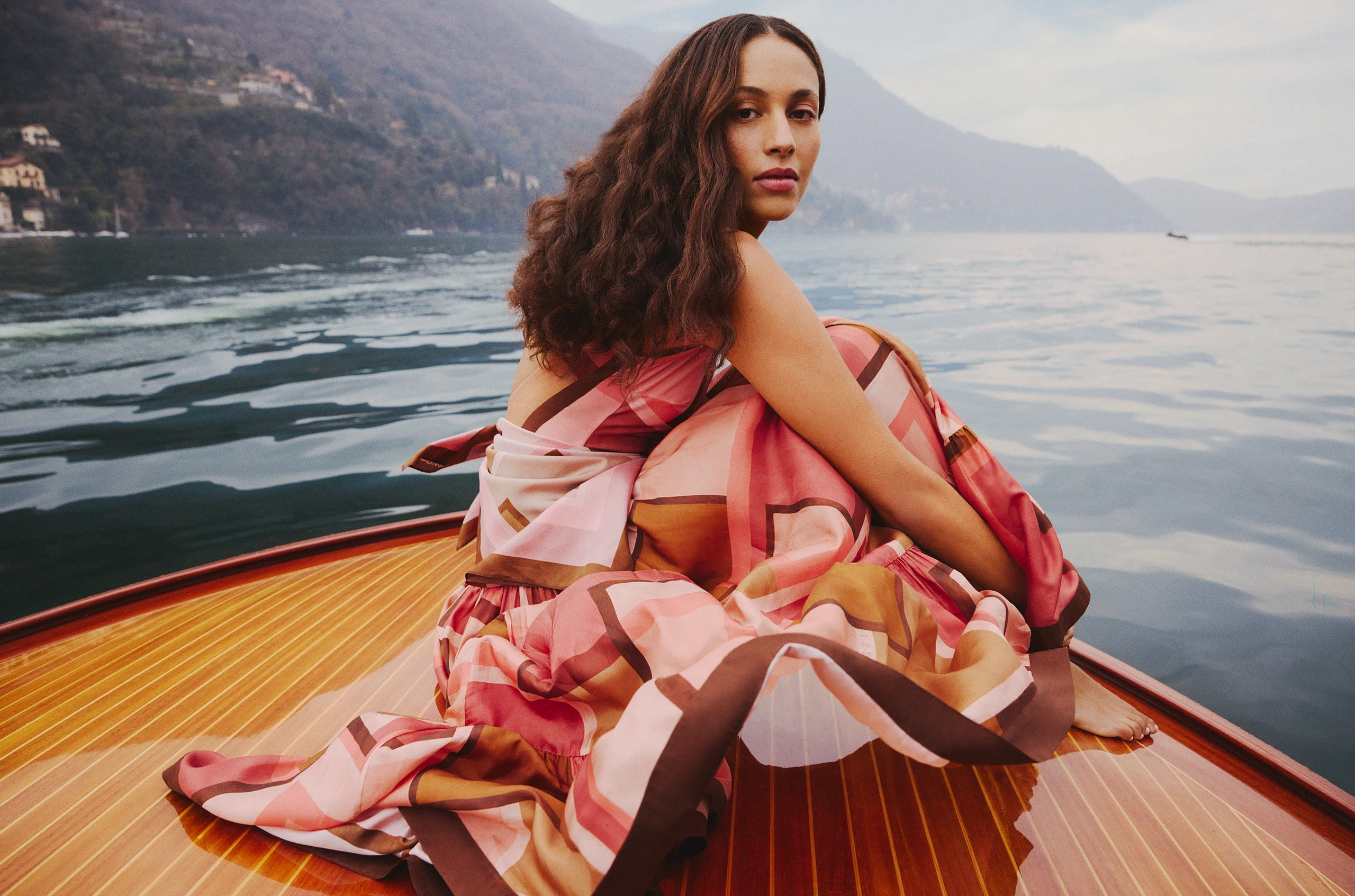 Zimmermann Kleider: Die schönsten Looks und wie Sie sie stilvoll kombinieren