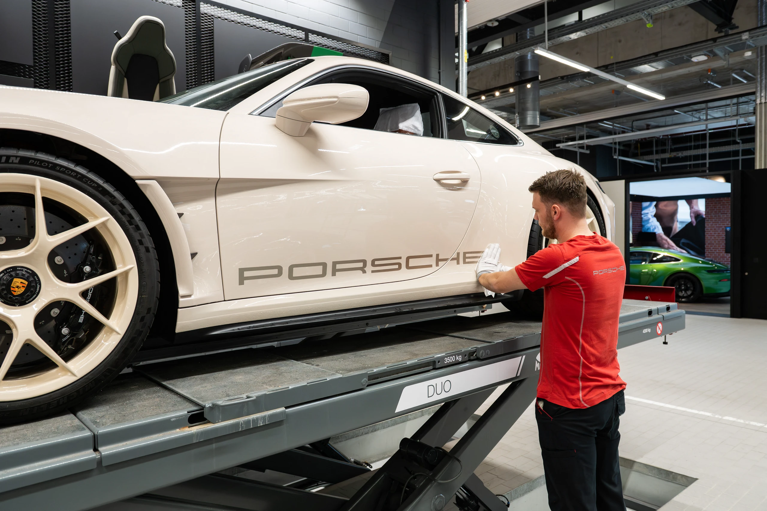 Porsche streicht tausende weitere Jobs