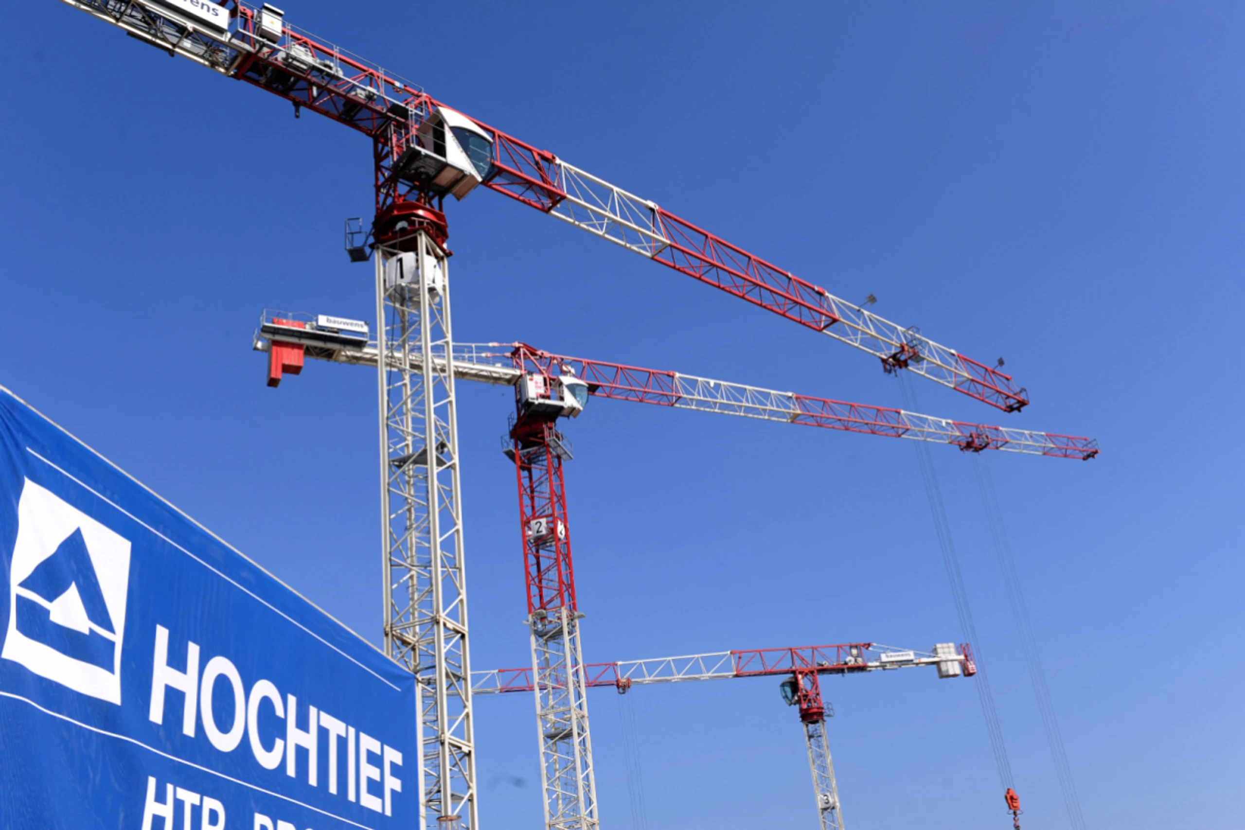 Hochtief profitiert von starker Nachfrage nach Rechenzentren
