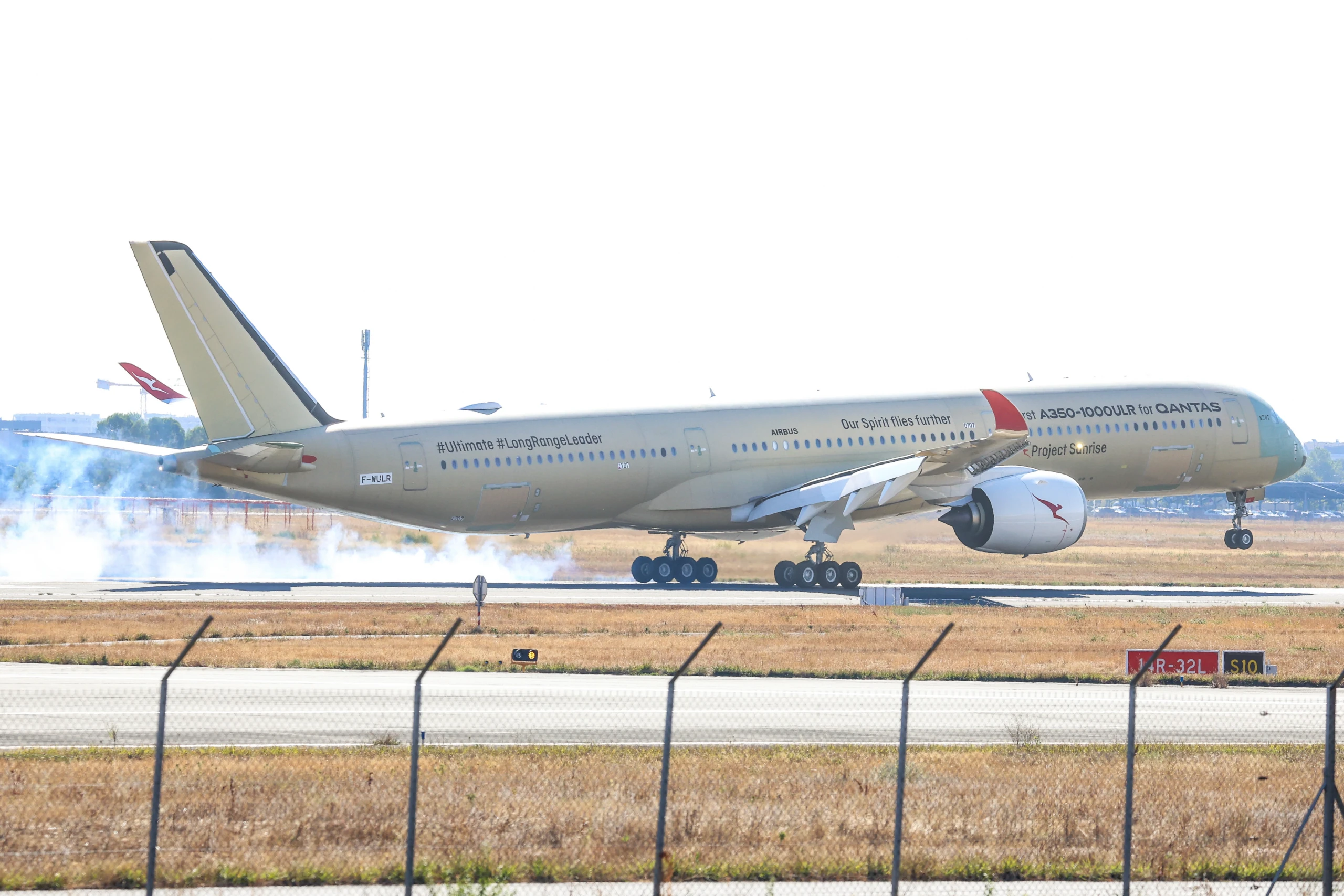 Airbus A350 fliegt 24 Stunden nonstop und stellt Rekord auf