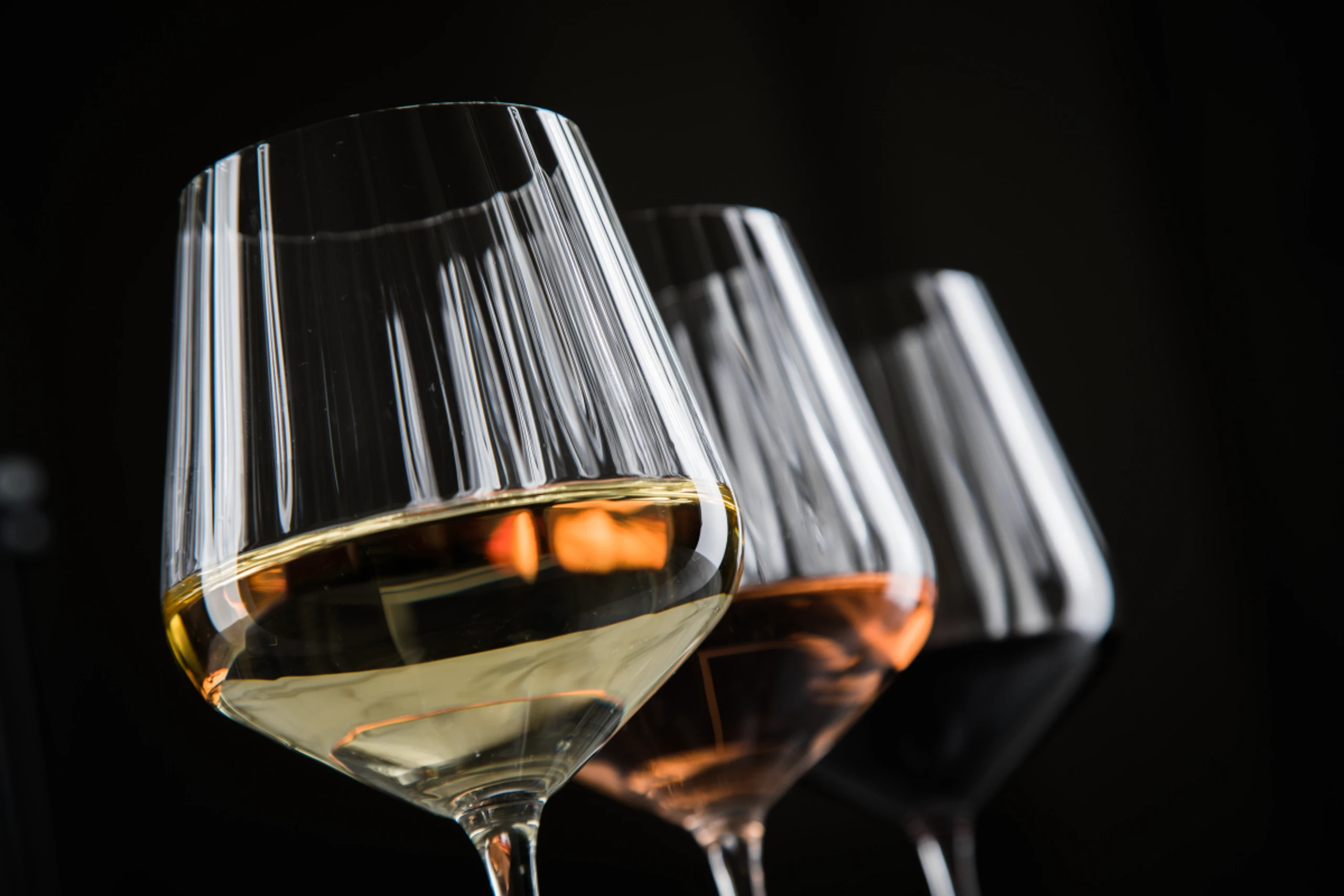 Mancher Weißwein harmoniert umgekehrt wunderbar zu dunklem Fleisch
