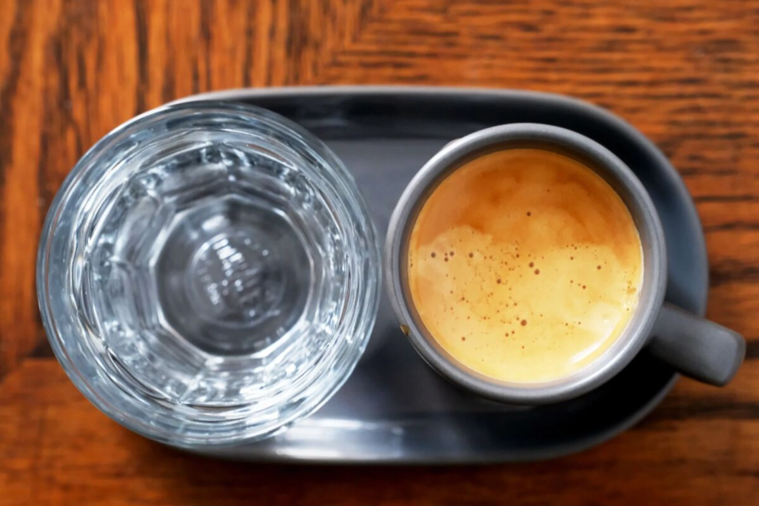 Durch Koffein werden wir wacher, aufmerksamer und konzentrierter