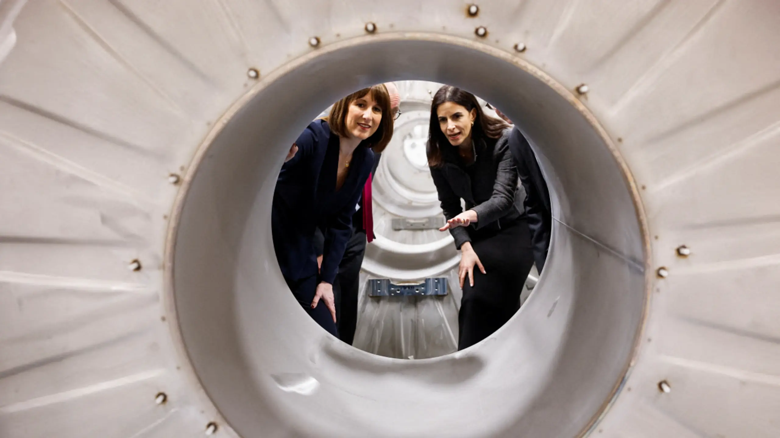 © APA/APA/AFP/PETER CZIBORRA Abstrich beim Umsatz wegen Umbau von Chinas Gesundheitssystem erwartet