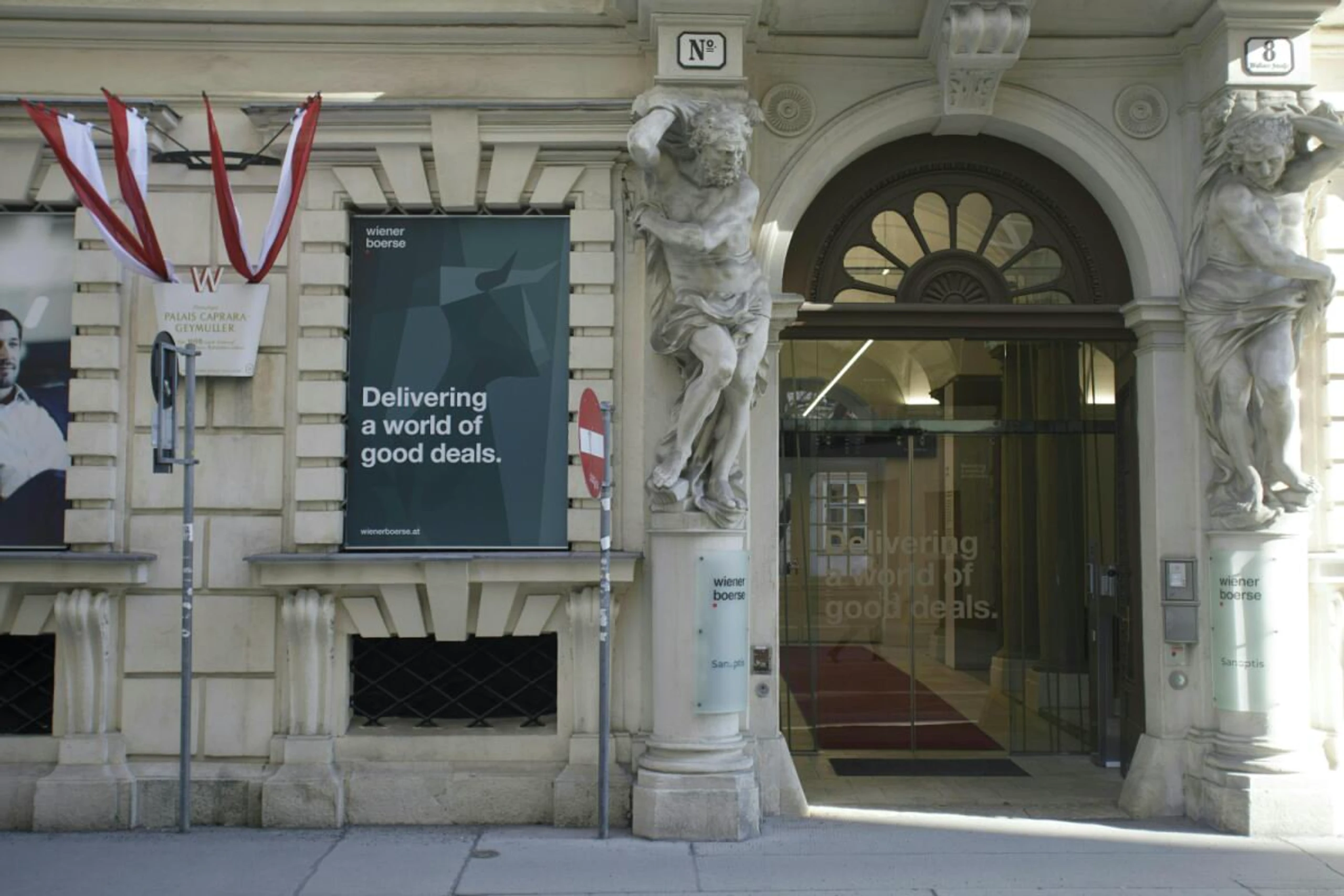 Wiener Börse schließt gut behauptet, verhaltene Juli-Bilanz