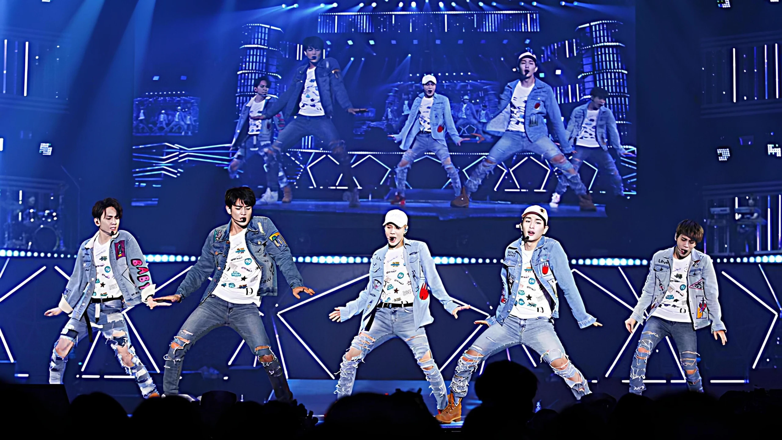SHINee World 2016 ~DxDxD~