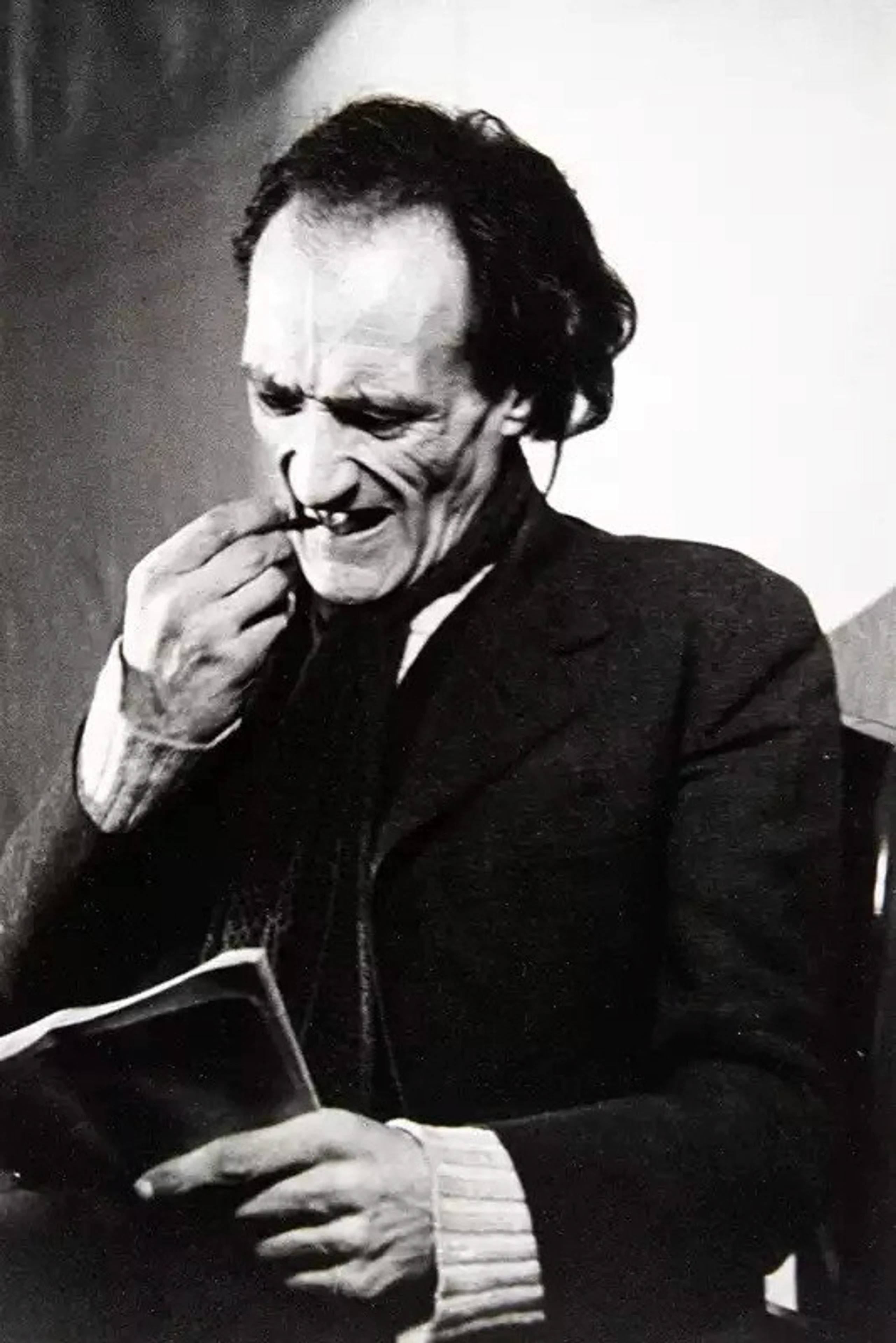 Artaud cité, atrocité