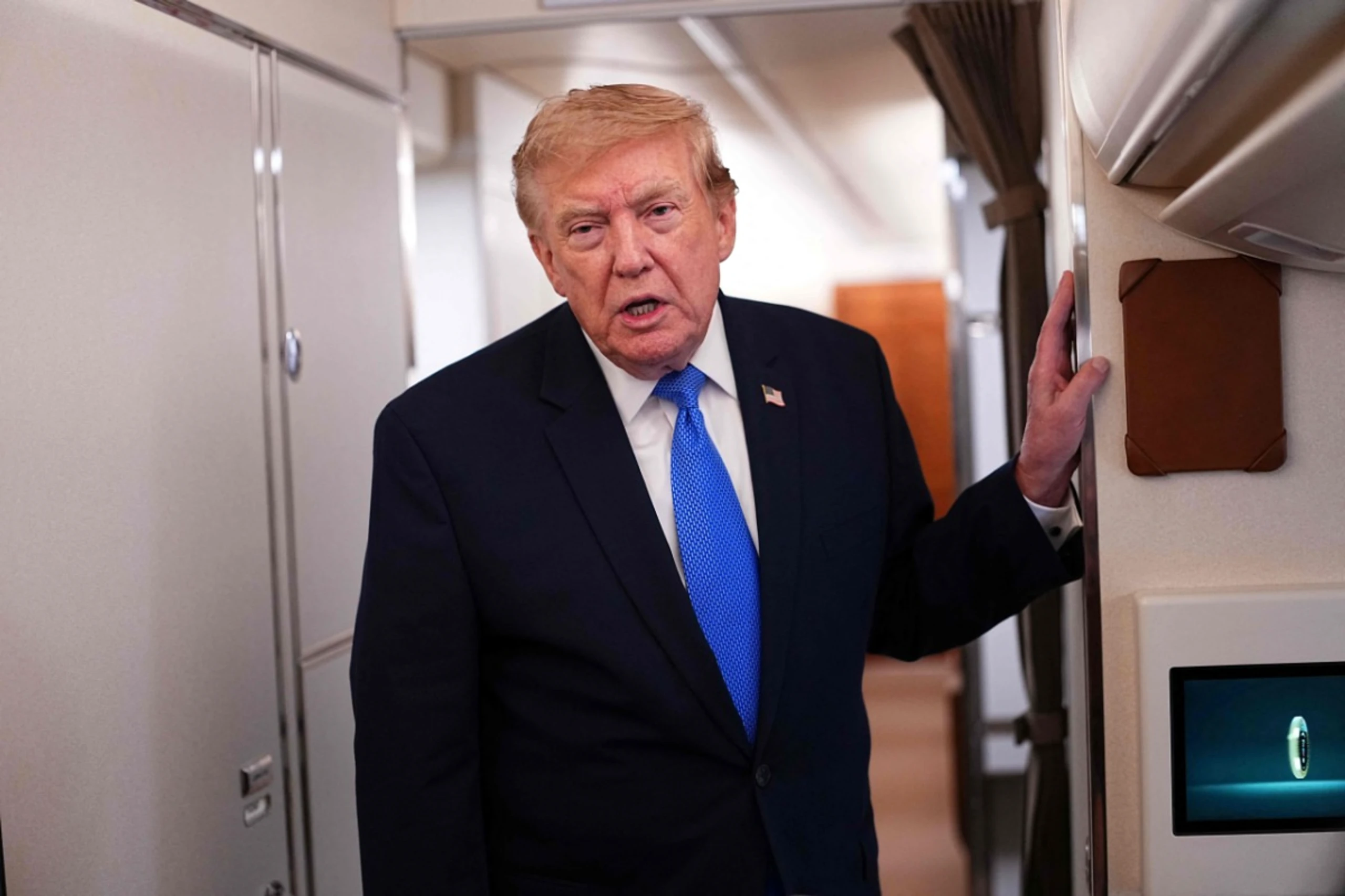 Trump kündigt in Air Force One neue Iran-Gespräche an