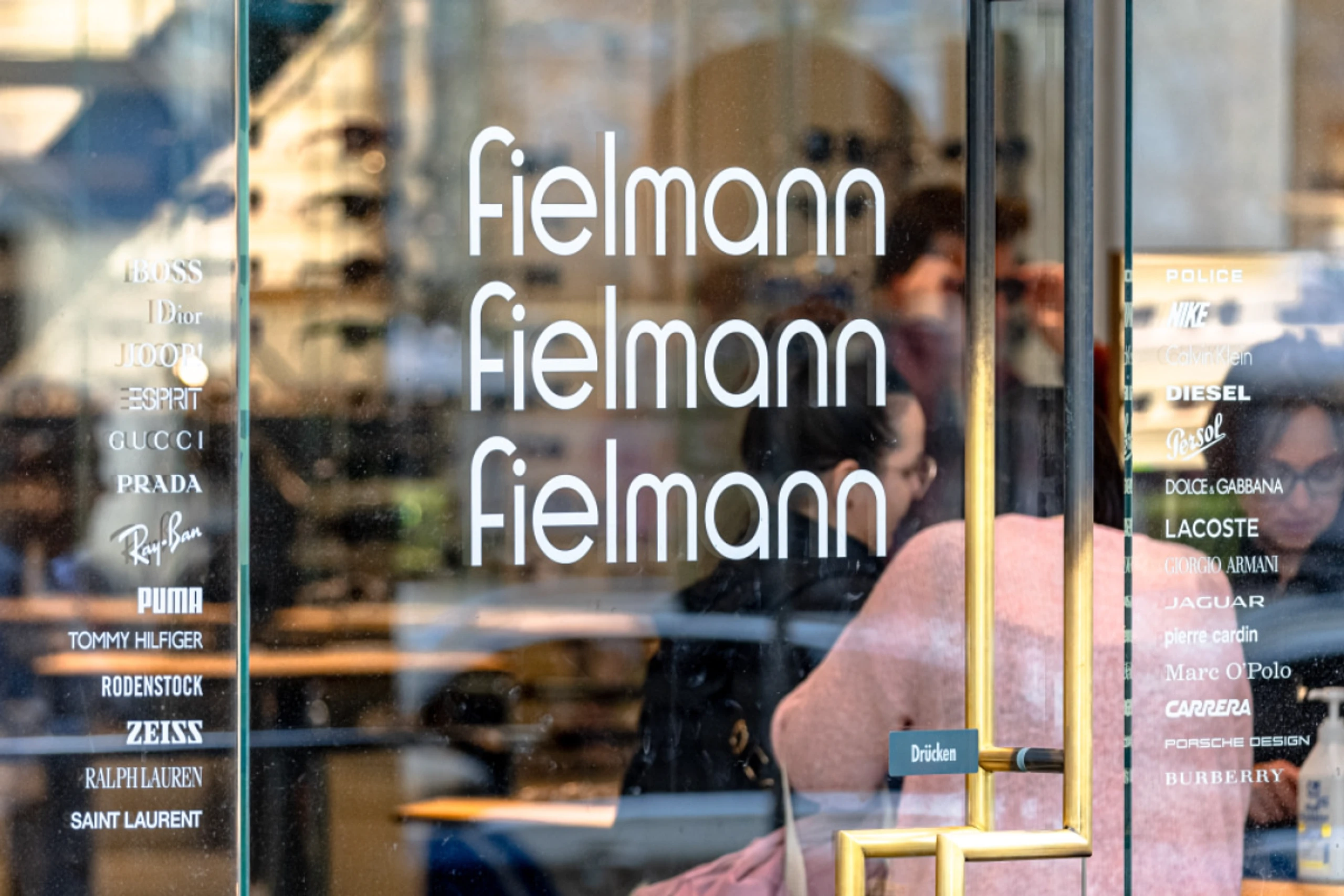Fielmann verkauft in rund 200 Filialen Smartglasses