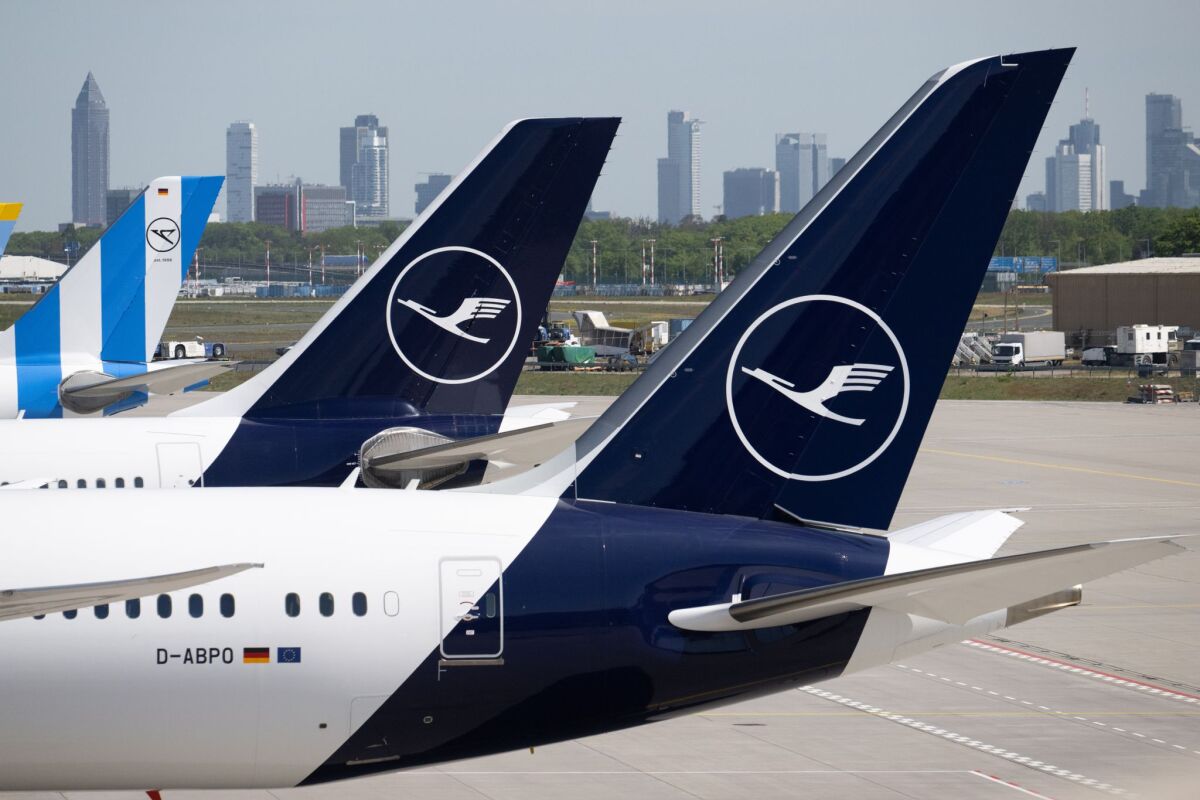 ++ ARCHIVBILD ++ Lufthansa mit herbem Gewinneinbruch wegen gestiegener Kerosinpreise