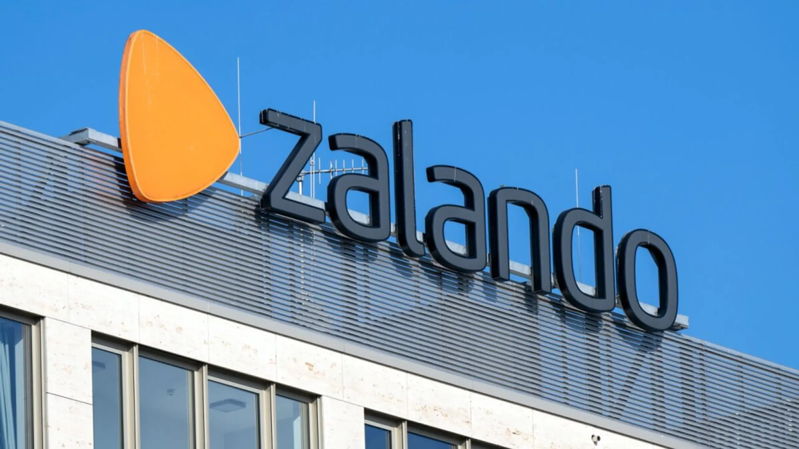 © APA/APA/dpa/Monika Skolimowska ++ ARCHIVBILD ++ Zalando äußert sich zurückhaltender zu Aussichten für 2026
