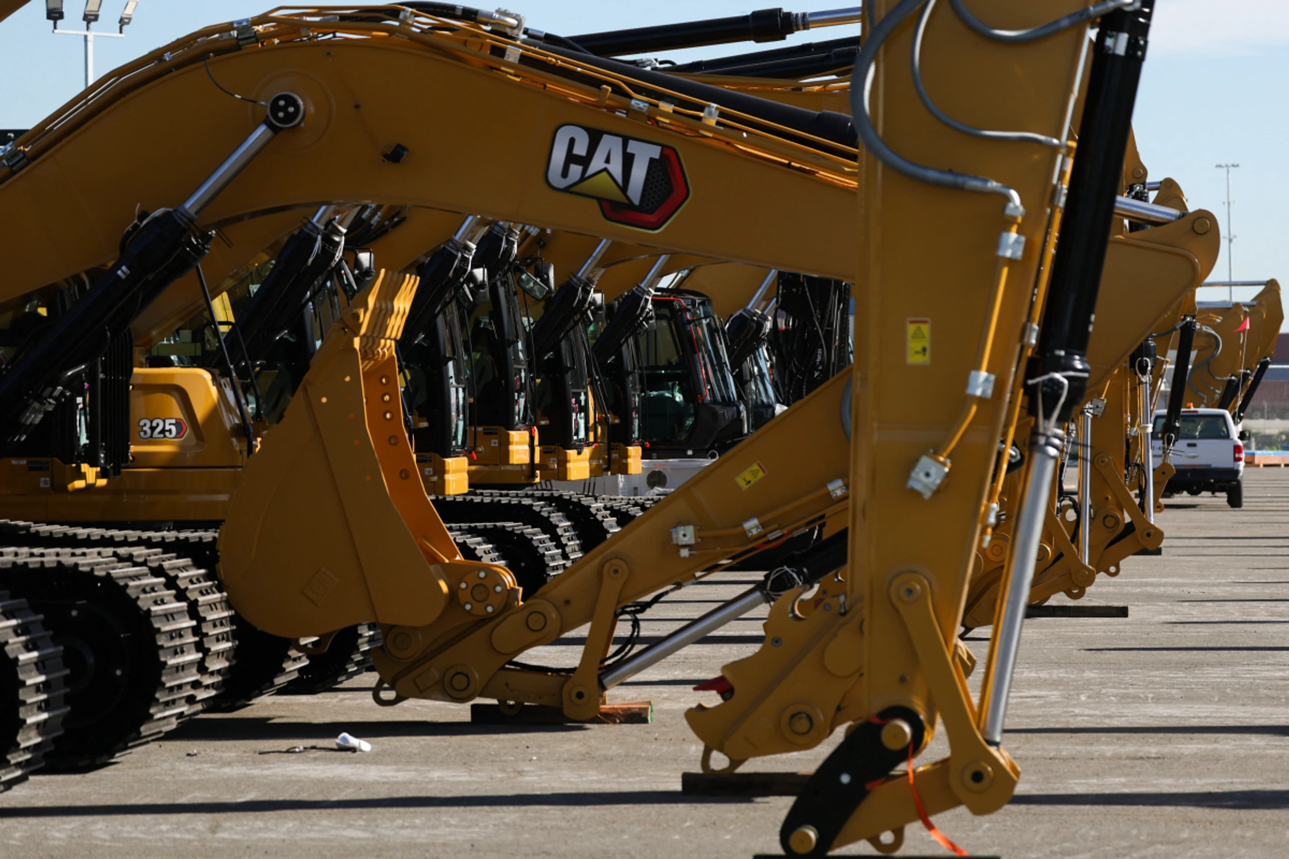 Bauboom bei Rechenzentren beflügelt Caterpillar
