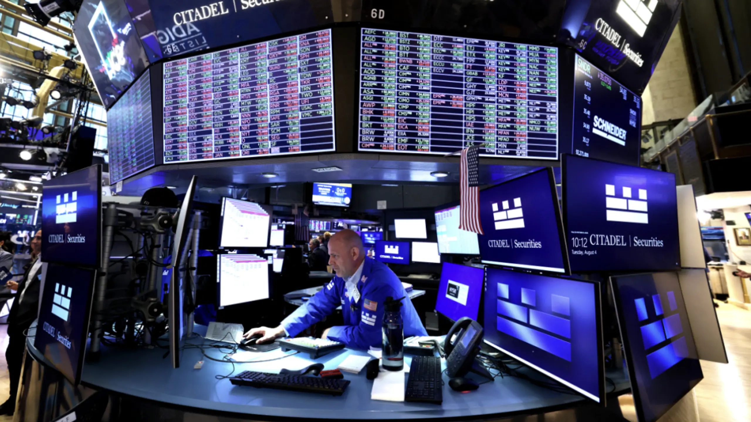 © APA/APA/AFP/TIMOTHY A. CLARY Caterpillar-Aktie nach Zahlen stark - Palantir heben ab