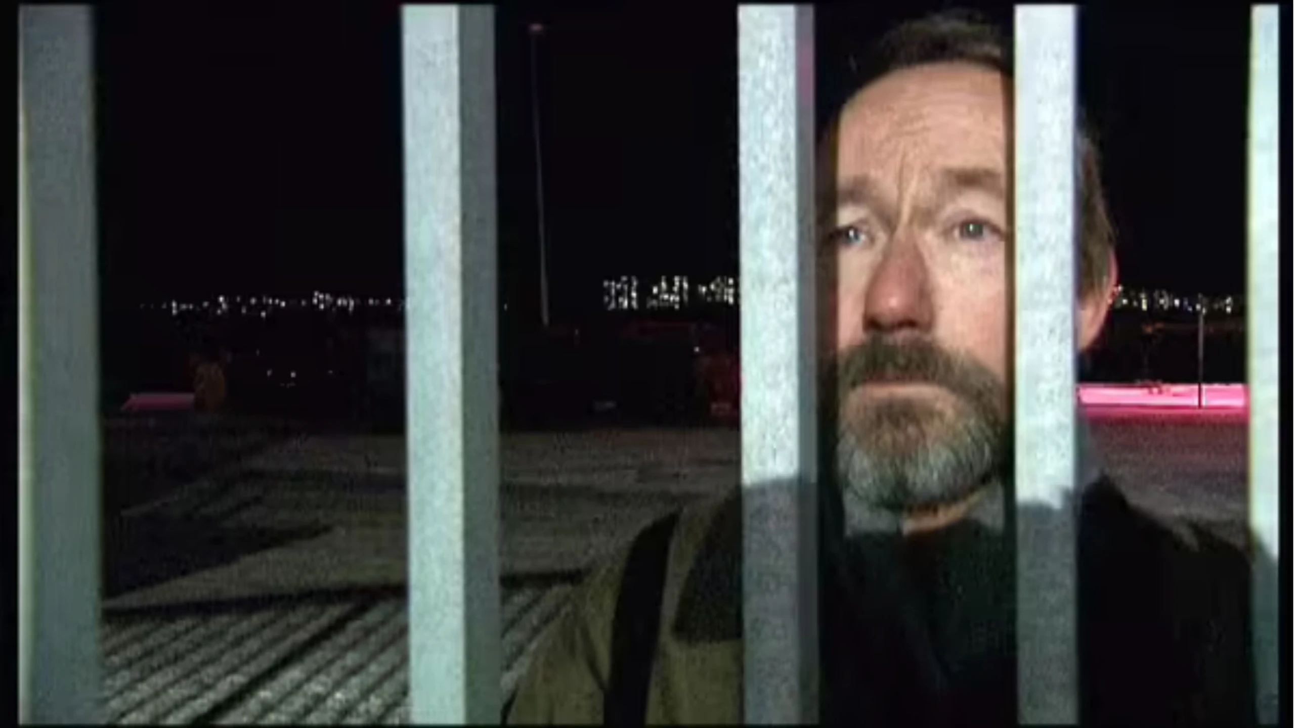 Soldater i månsken