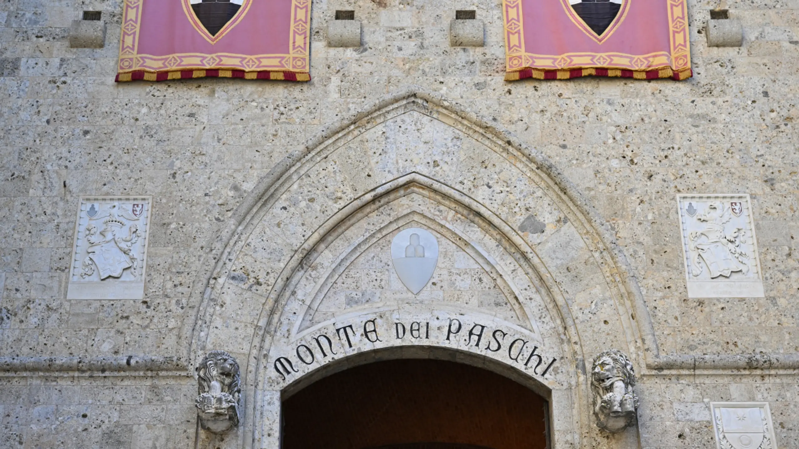 © APA/APA/AFP/ALBERTO PIZZOLI Monte Paschi integriert Mediobanca planmäßig