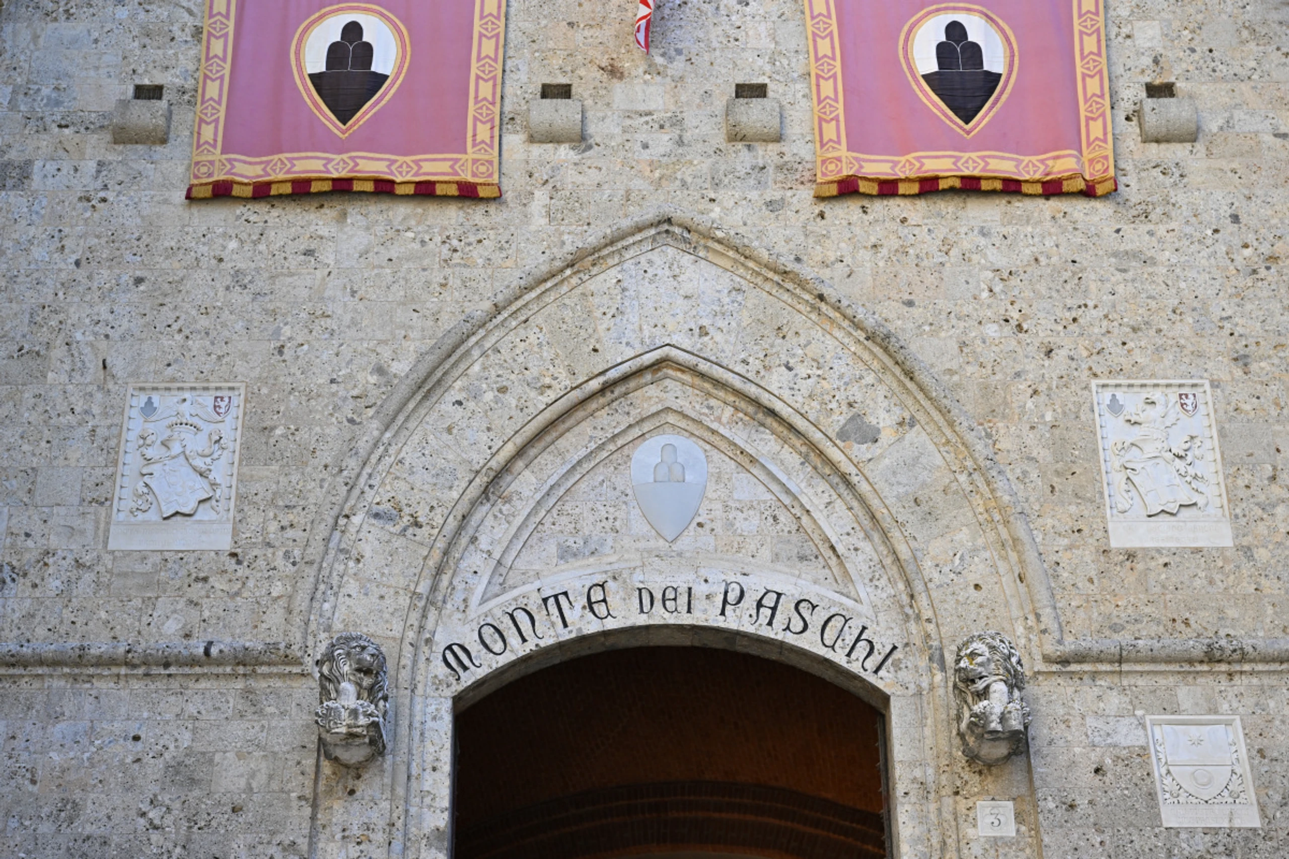 Monte Paschi integriert Mediobanca planmäßig