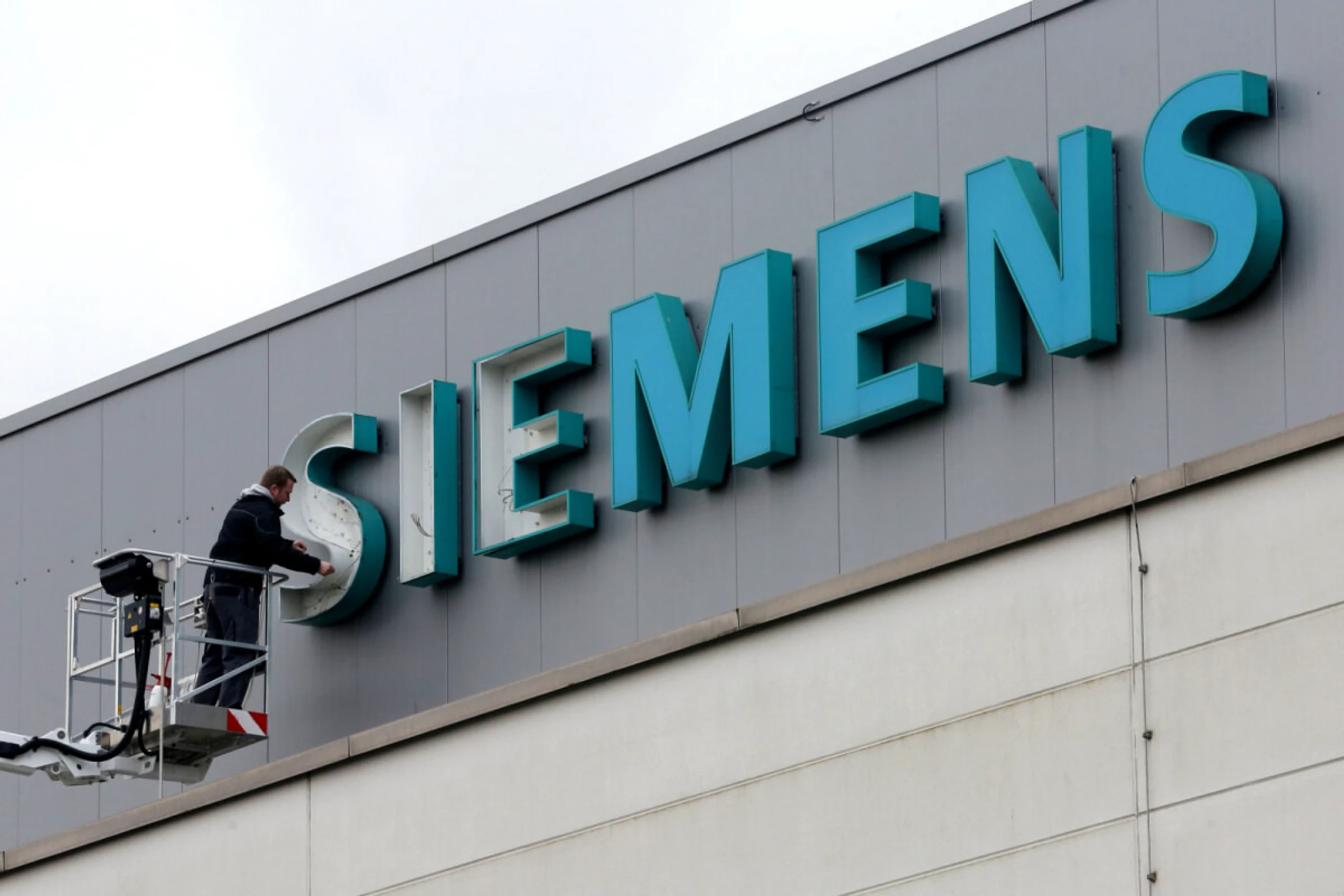 Siemens erweitert Elektrik-Produktion für Rechenzentren in USA