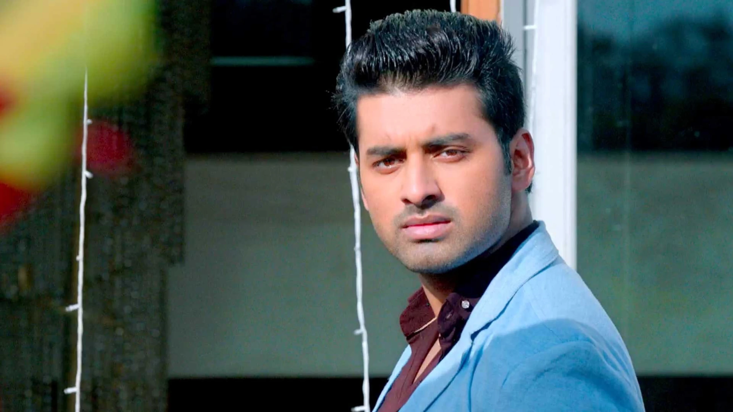 কি করে তোকে বলব