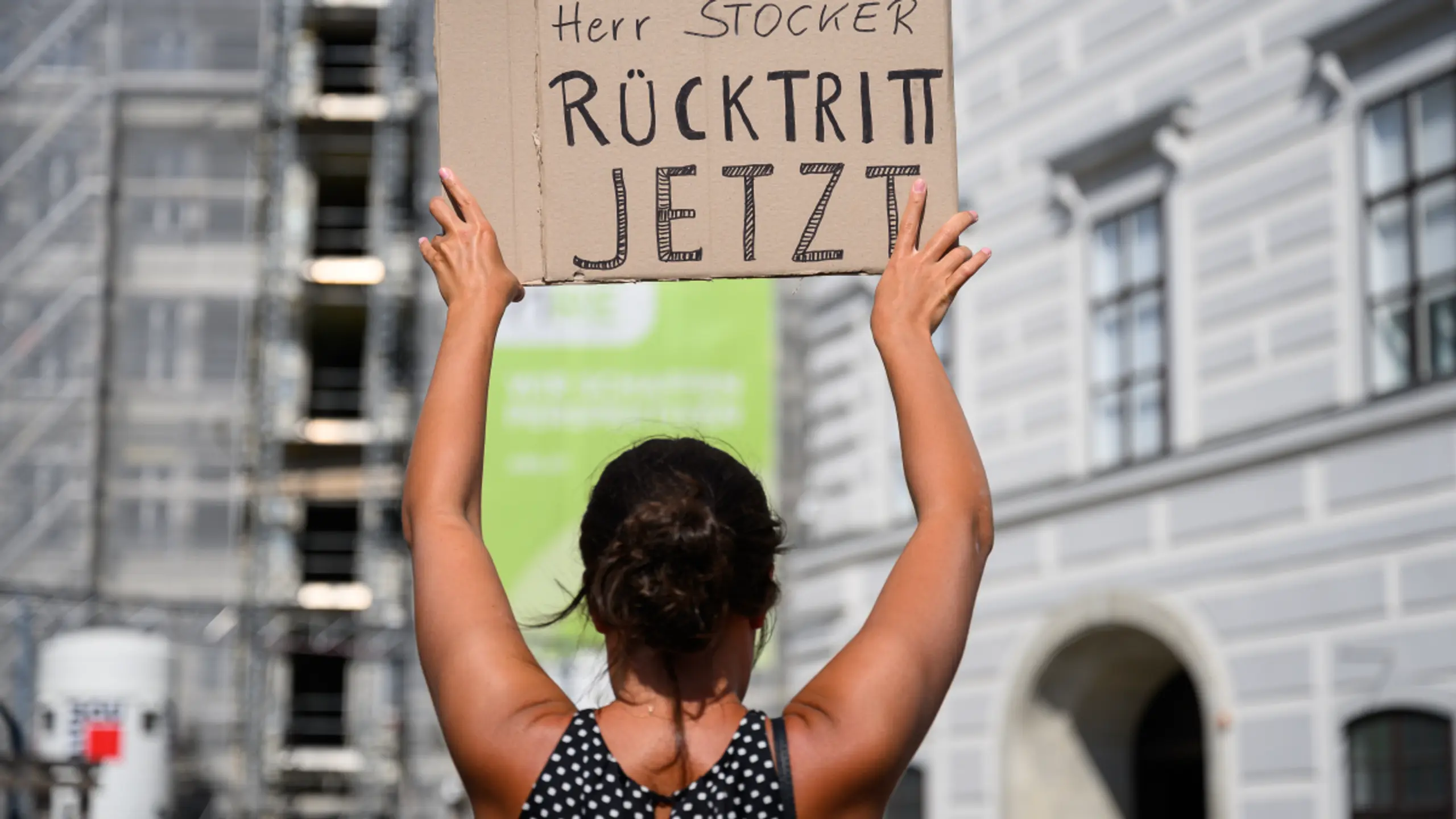 © APA/APA/MAX SLOVENCIK/MAX SLOVENCIK Protest gegen den Bundeskanzler