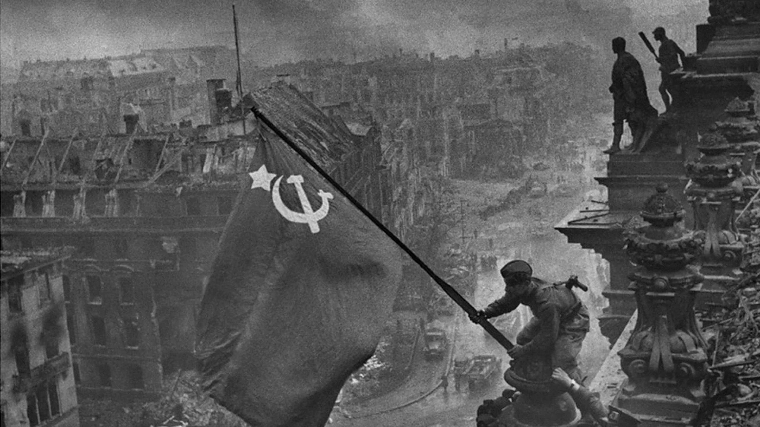 Russia's War: Blood Upon the Snow