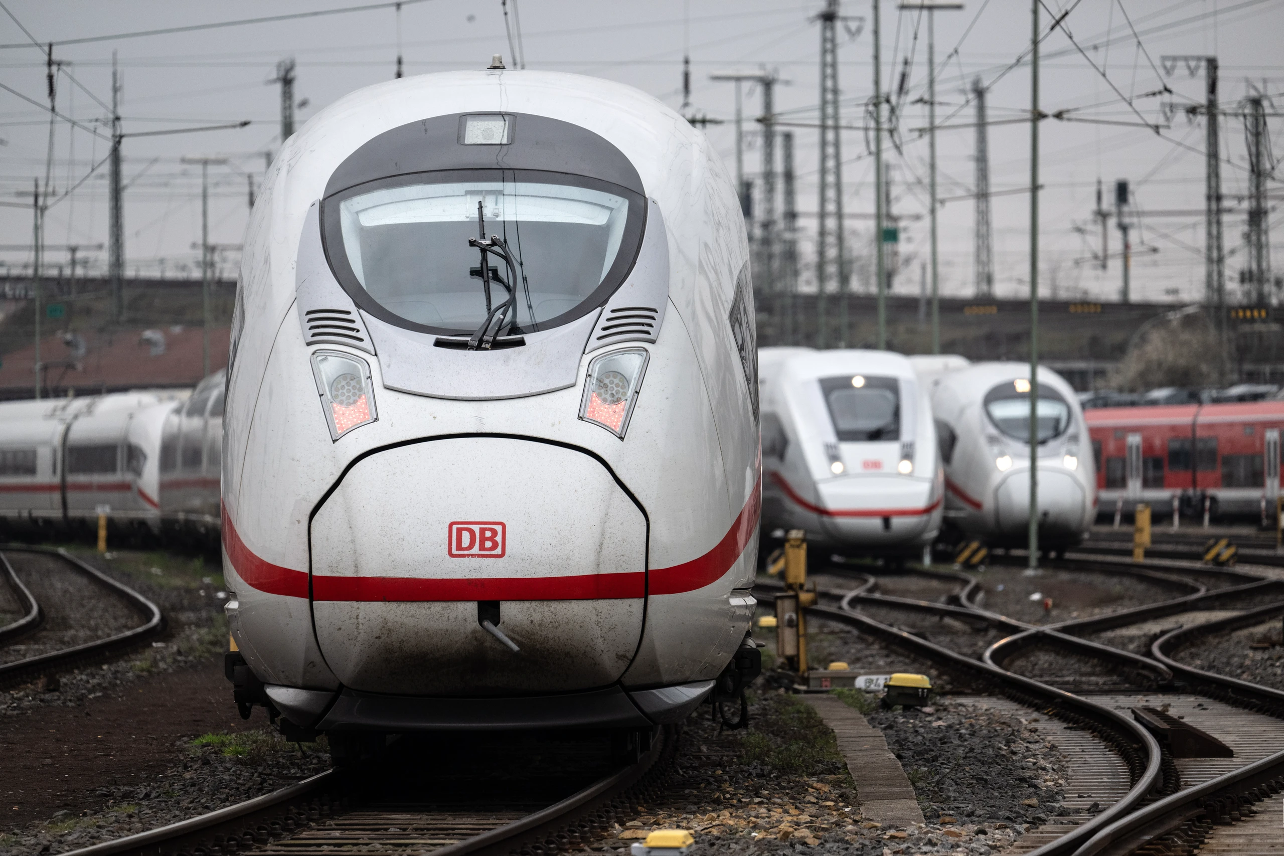 Verzögerungen, höhere Kosten: DB modelt Sanierungsplan um