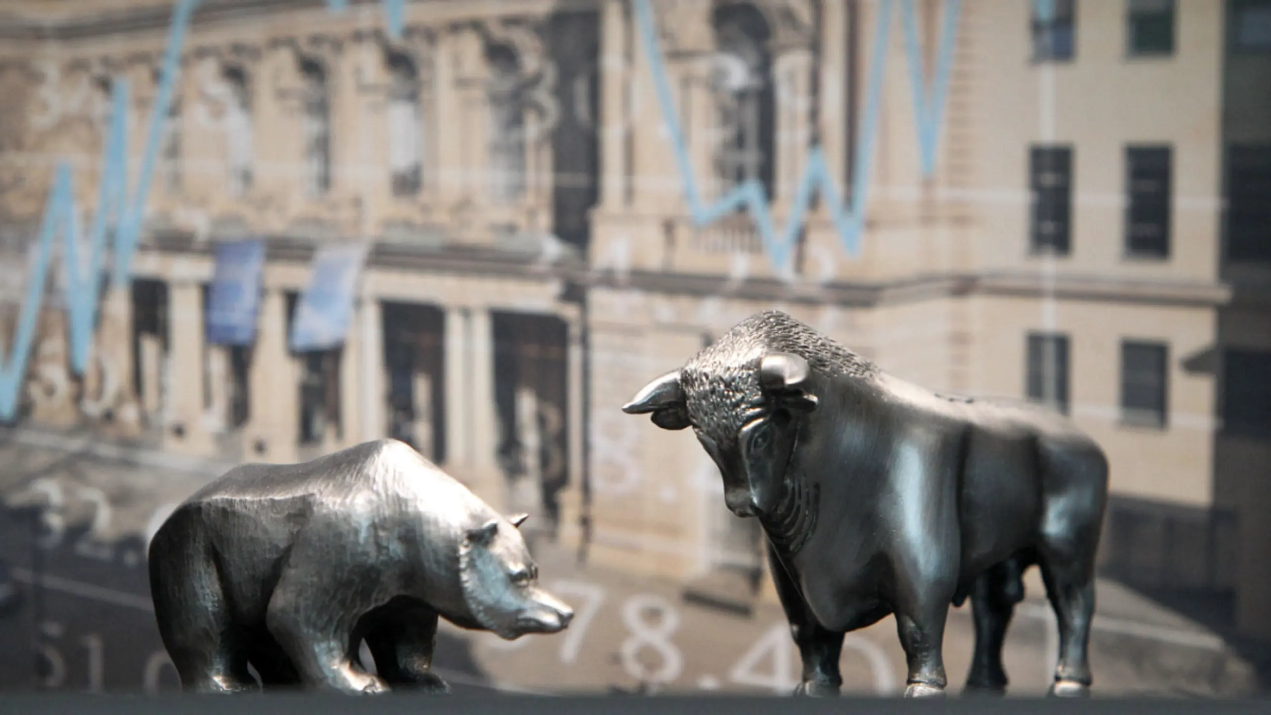 © APA/APA/AFP/DANIEL ROLAND Bulle und Bär sind heute handzahm