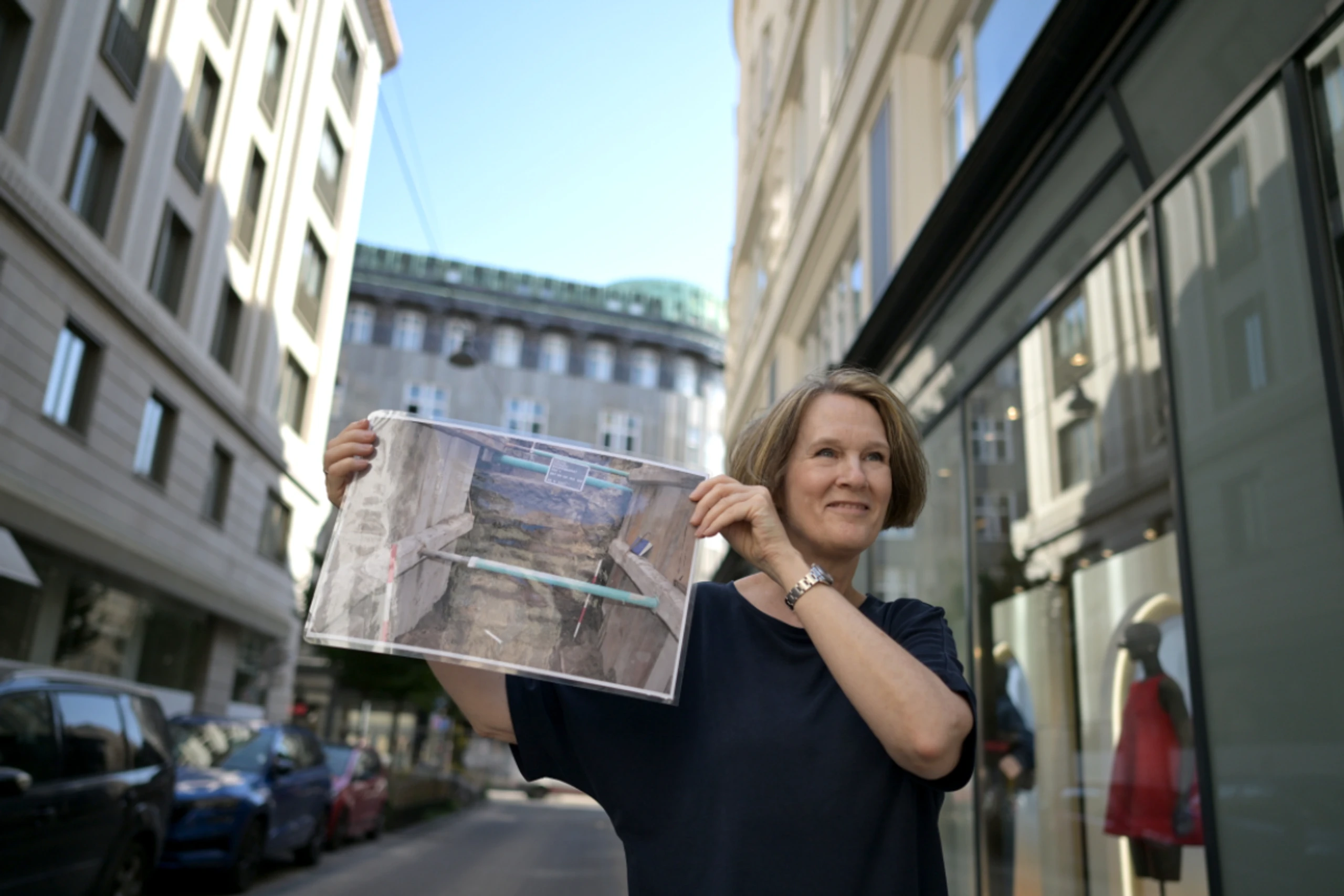 Säulen und Straßen: Archäologische Funde bei Fernkälteausbau in Wien